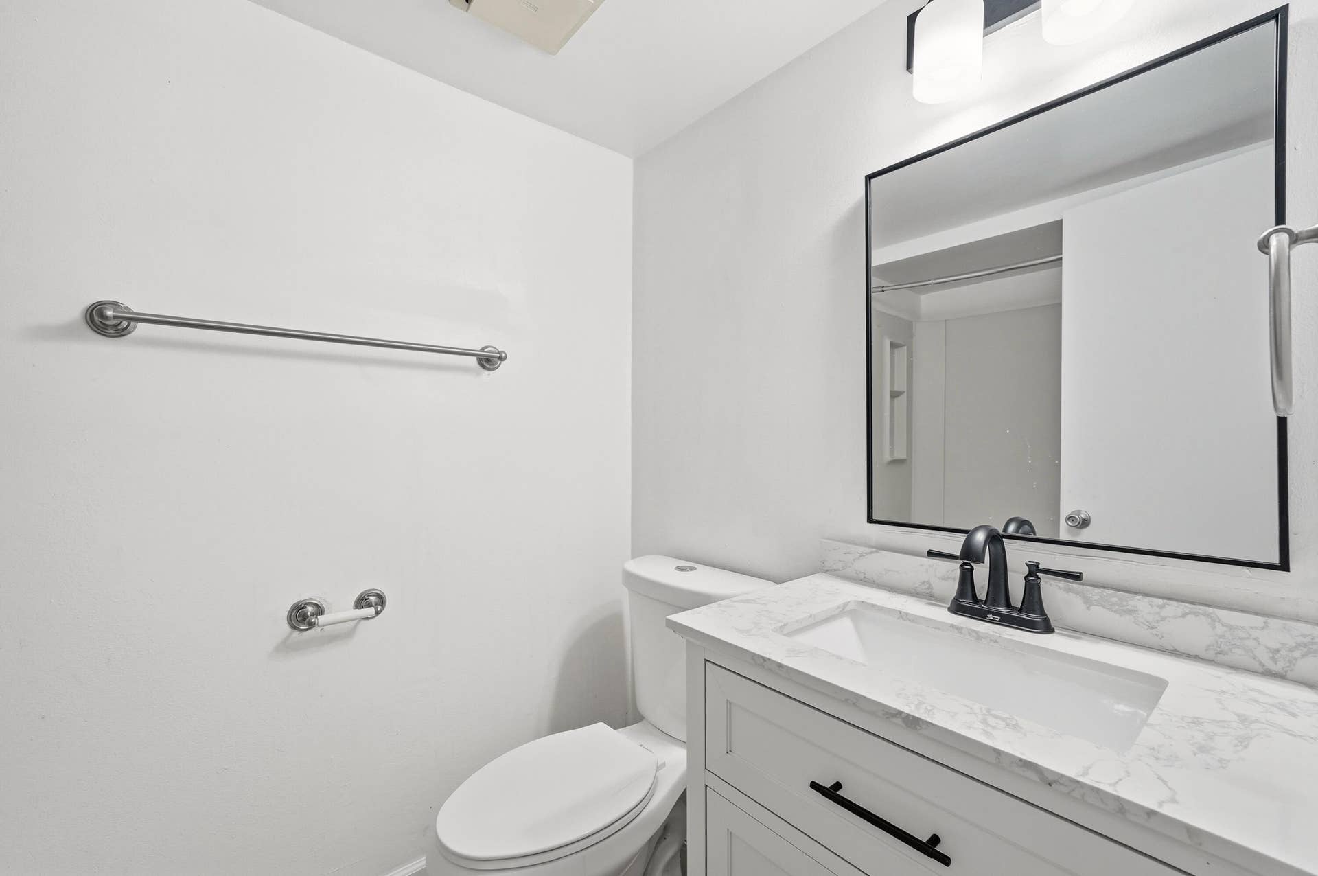 23_primary bathroom