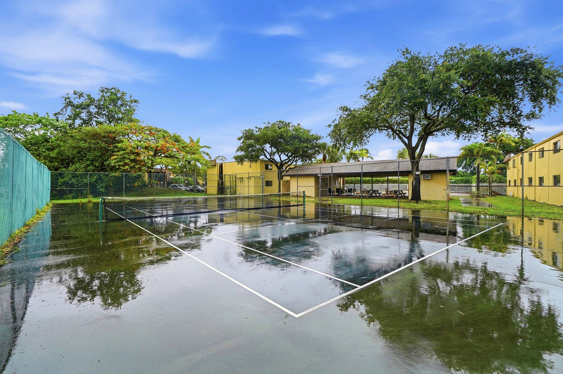 28_tennis court