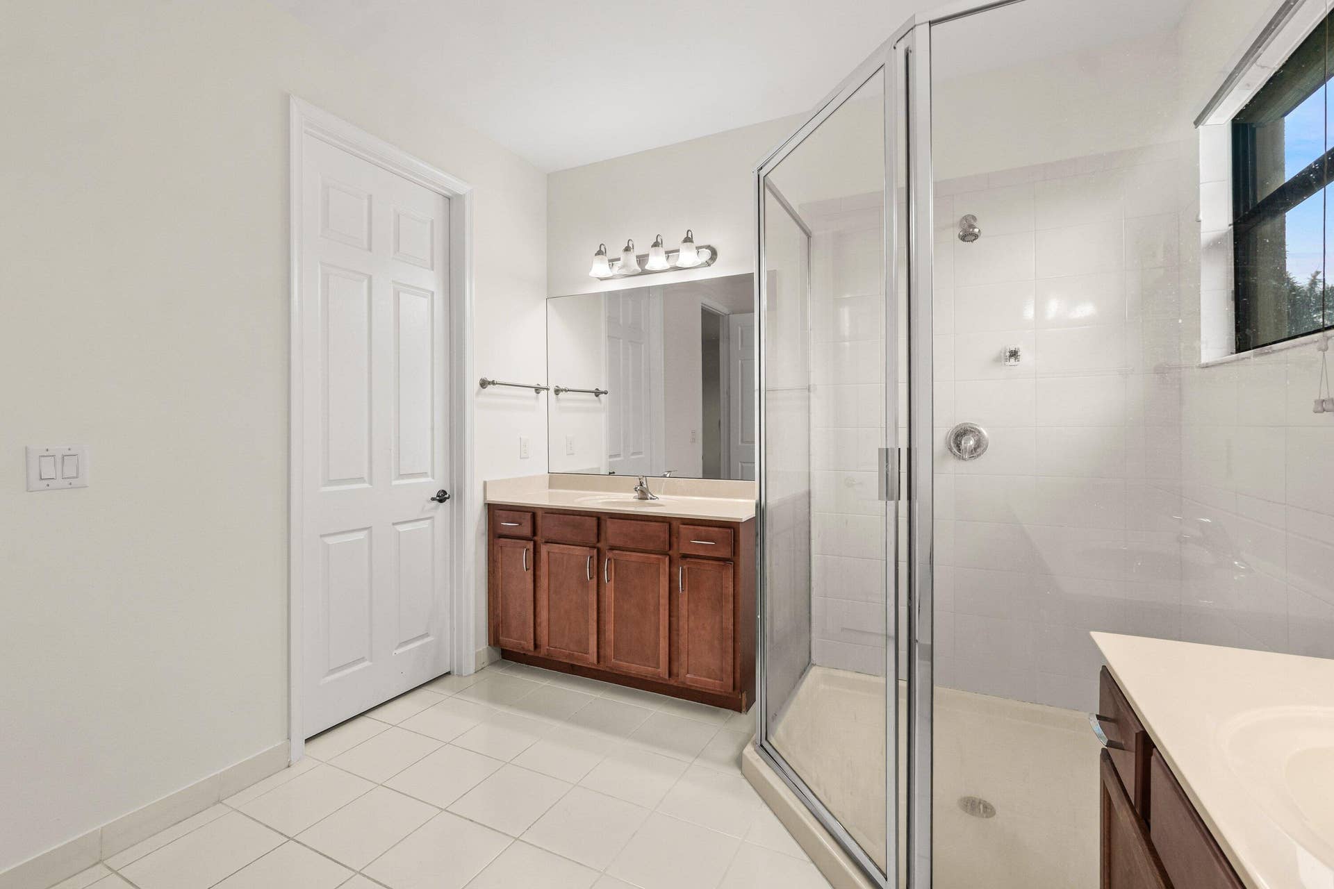 14018 Gold Tigereye Trail, Delray Beach, FL 33446 primary bathroom