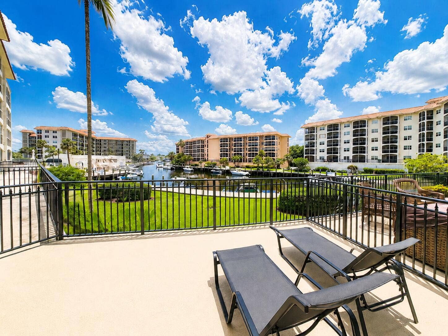 2871 N Ocean Boulevard, #M132, Boca Raton, FL 33431 Extended Patio