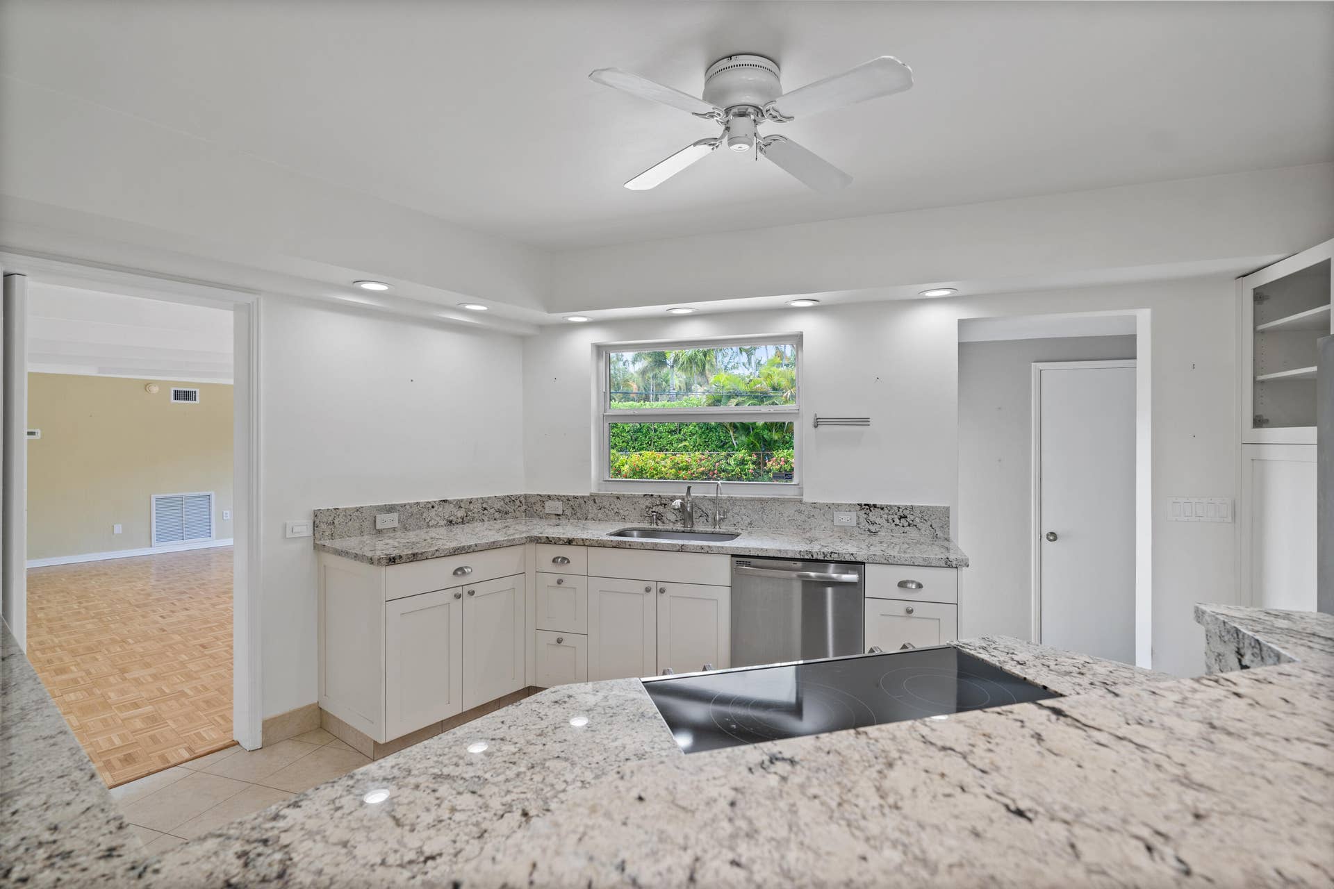 1705 NE 26th Avenue, Fort Lauderdale, FL 33305 DSC06345
