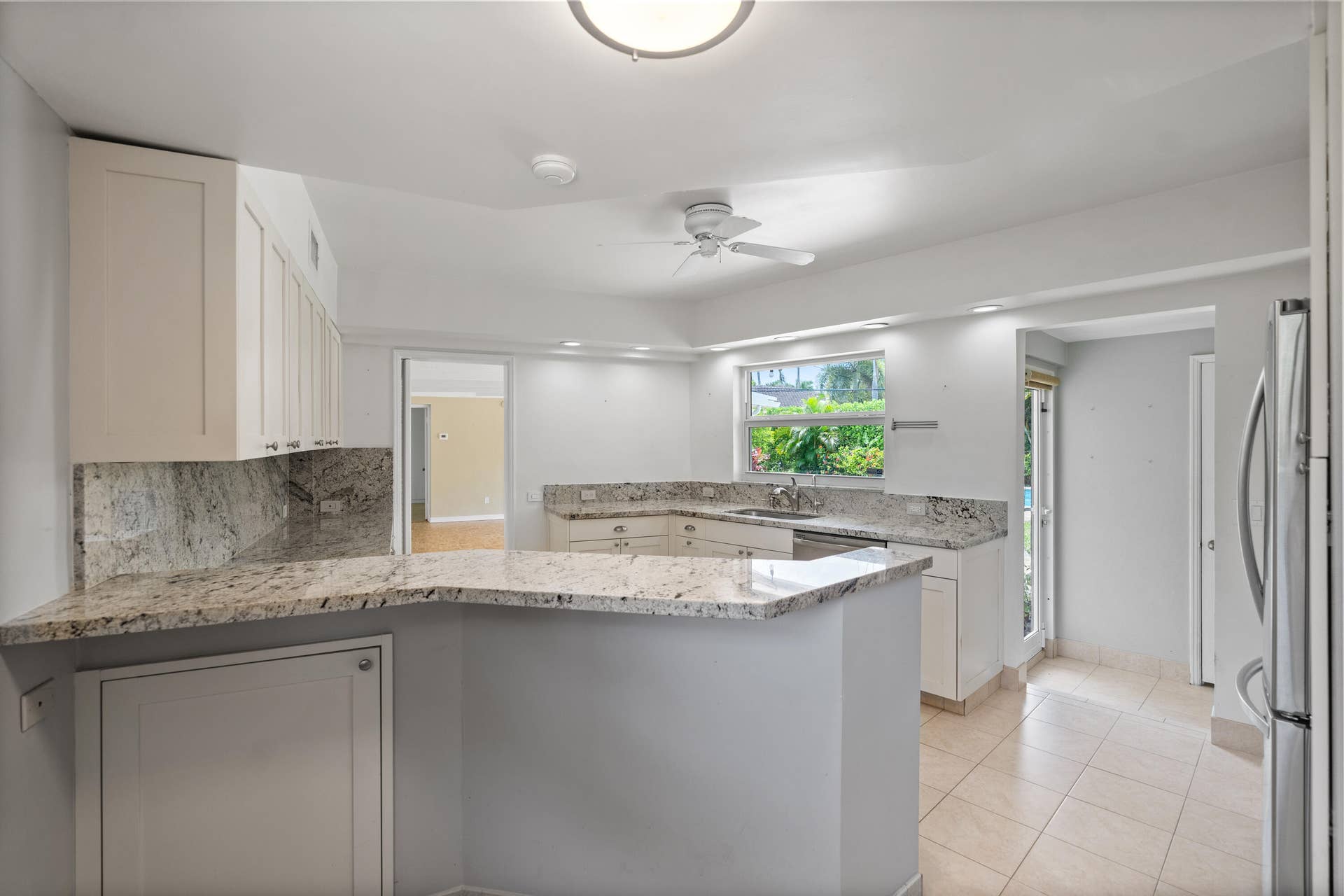 1705 NE 26th Avenue, Fort Lauderdale, FL 33305 DSC06342
