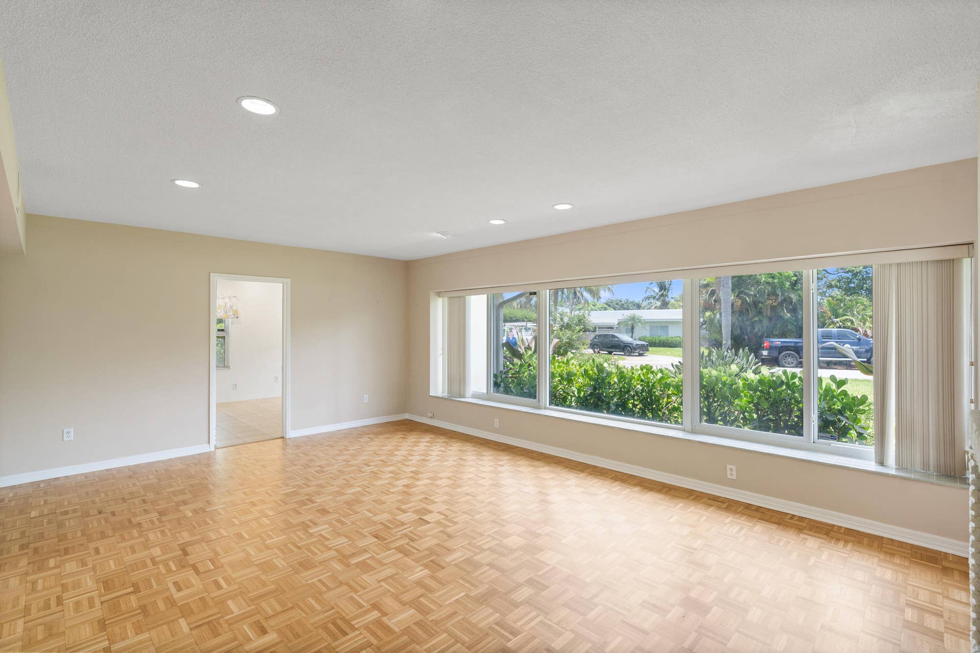 1705 NE 26th Avenue, Fort Lauderdale, FL 33305 DSC06282