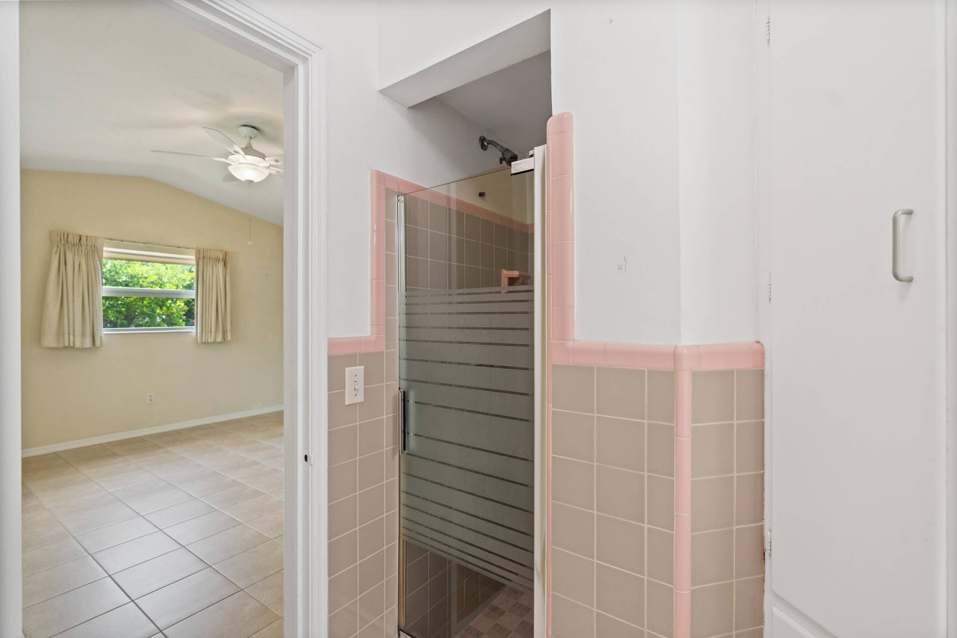 1705 NE 26th Avenue, Fort Lauderdale, FL 33305 DSC06324