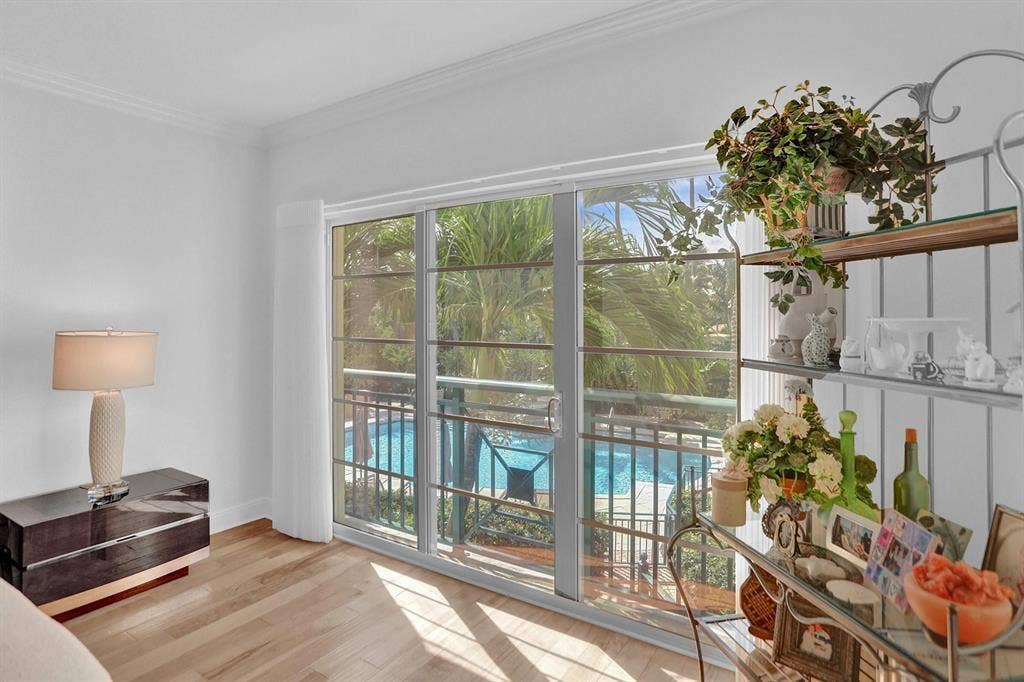 1228 Hillsboro, #204, Hillsboro Beach, FL 33062 PRIMARY BEDROOM