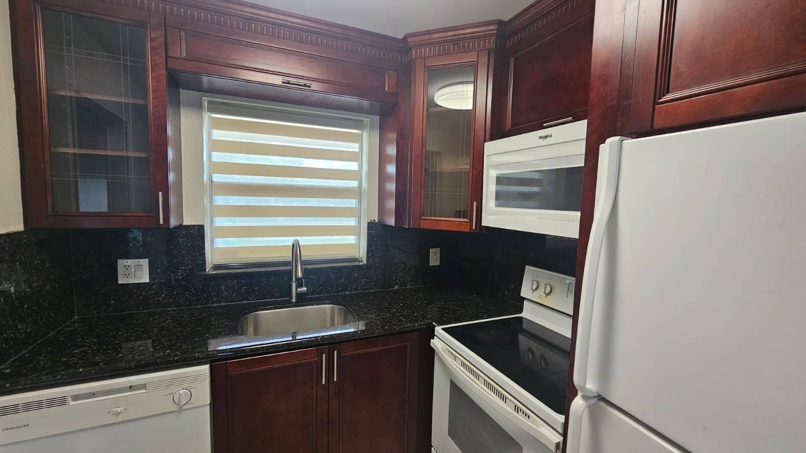 9911 SANDLEFOOT_KITCHEN 1