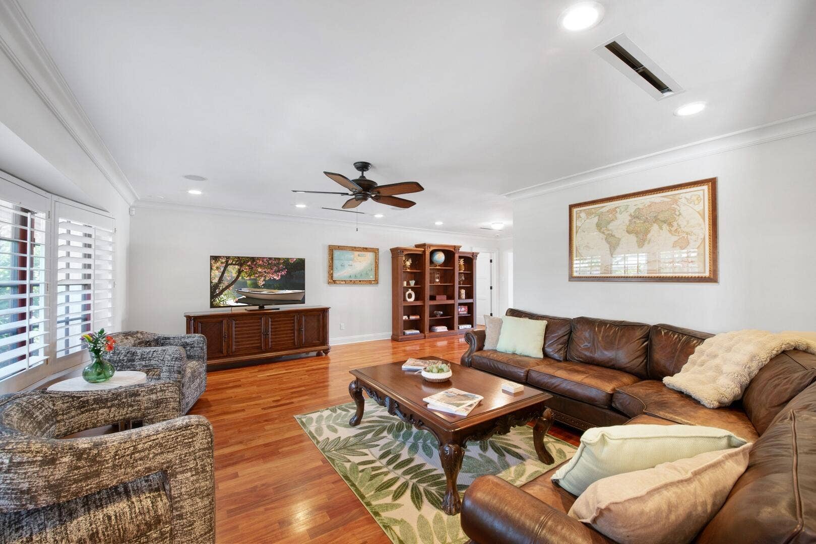 4555 W Tradewinds Avenue, Lauderdale By The Sea, FL 33308 Living Room