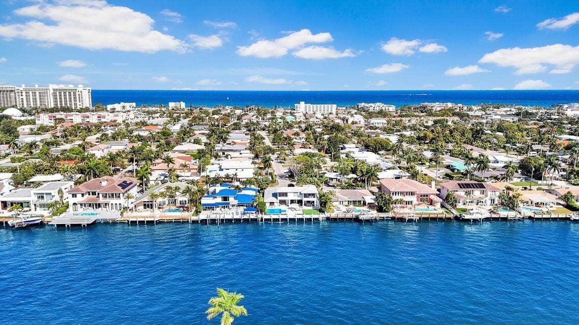 4555 W Tradewinds Avenue, Lauderdale By The Sea, FL 33308 Intracoastal