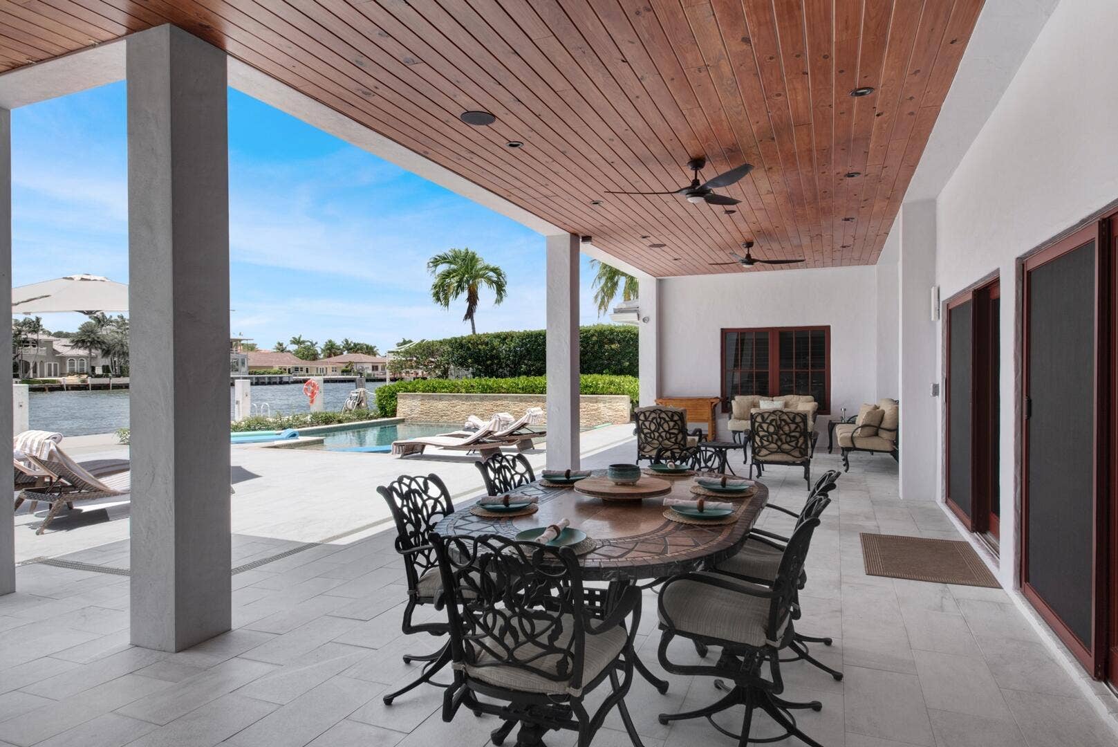 4555 W Tradewinds Avenue, Lauderdale By The Sea, FL 33308 Patio