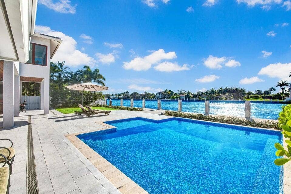 4555 W Tradewinds Avenue, Lauderdale By The Sea, FL 33308 Custom Pool