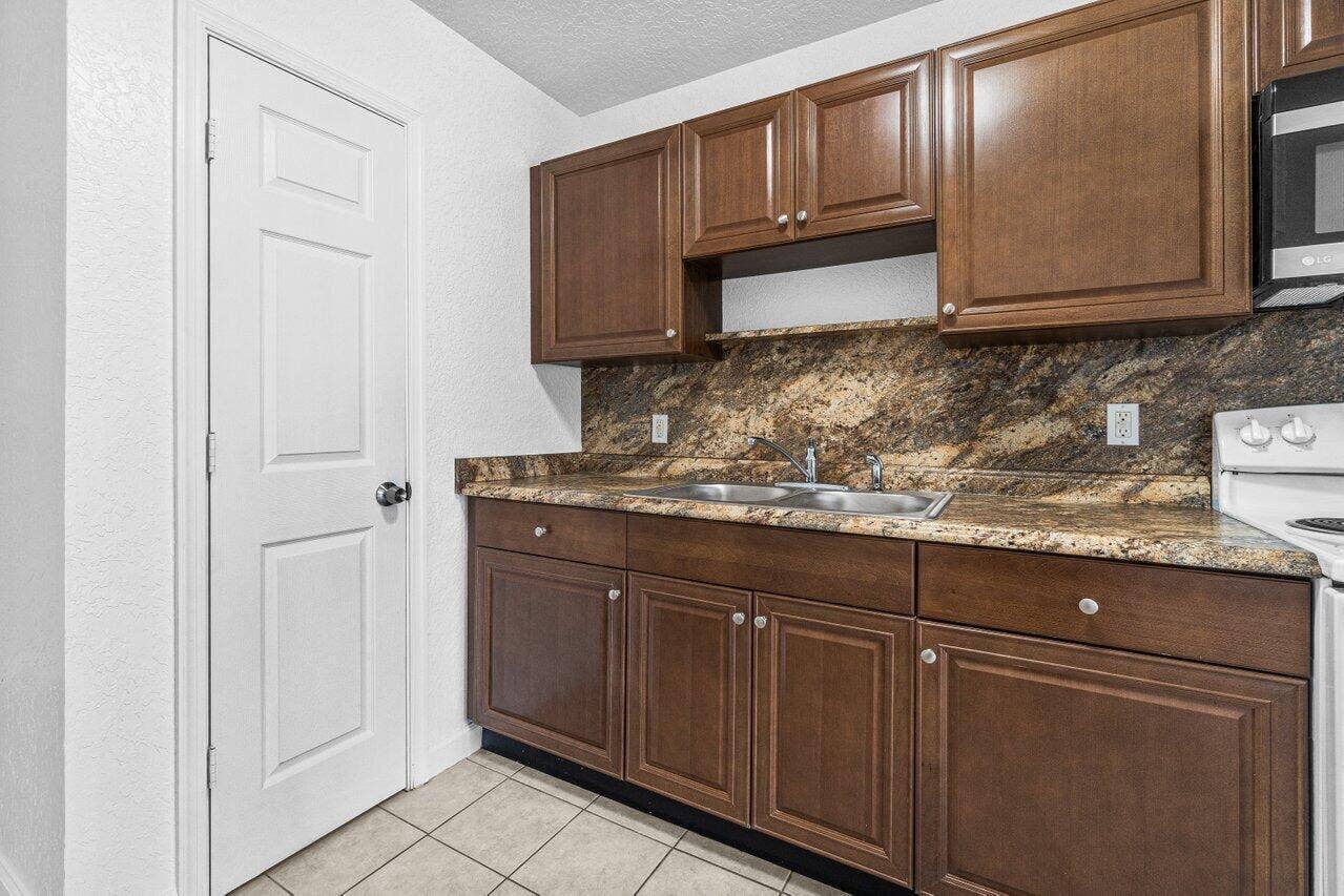 751 Hummingbird Way, #1, North Palm Beach, North Palm Beach, FL 33408 004-751HummingbirdWay-Unit1-NorthPalmBea