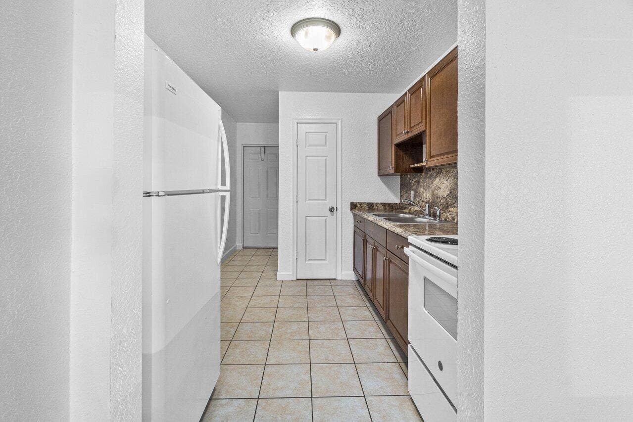 751 Hummingbird Way, #1, North Palm Beach, North Palm Beach, FL 33408 003-751HummingbirdWay-Unit1-NorthPalmBea