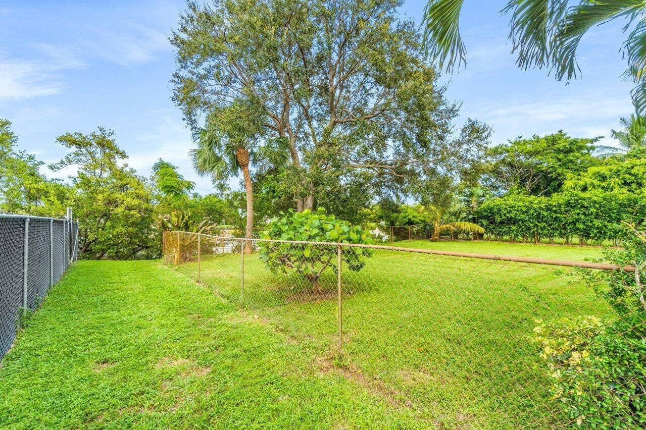 751 Hummingbird Way, #1, North Palm Beach, North Palm Beach, FL 33408 018-751HummingbirdWay-NorthPalmBeach-FL-
