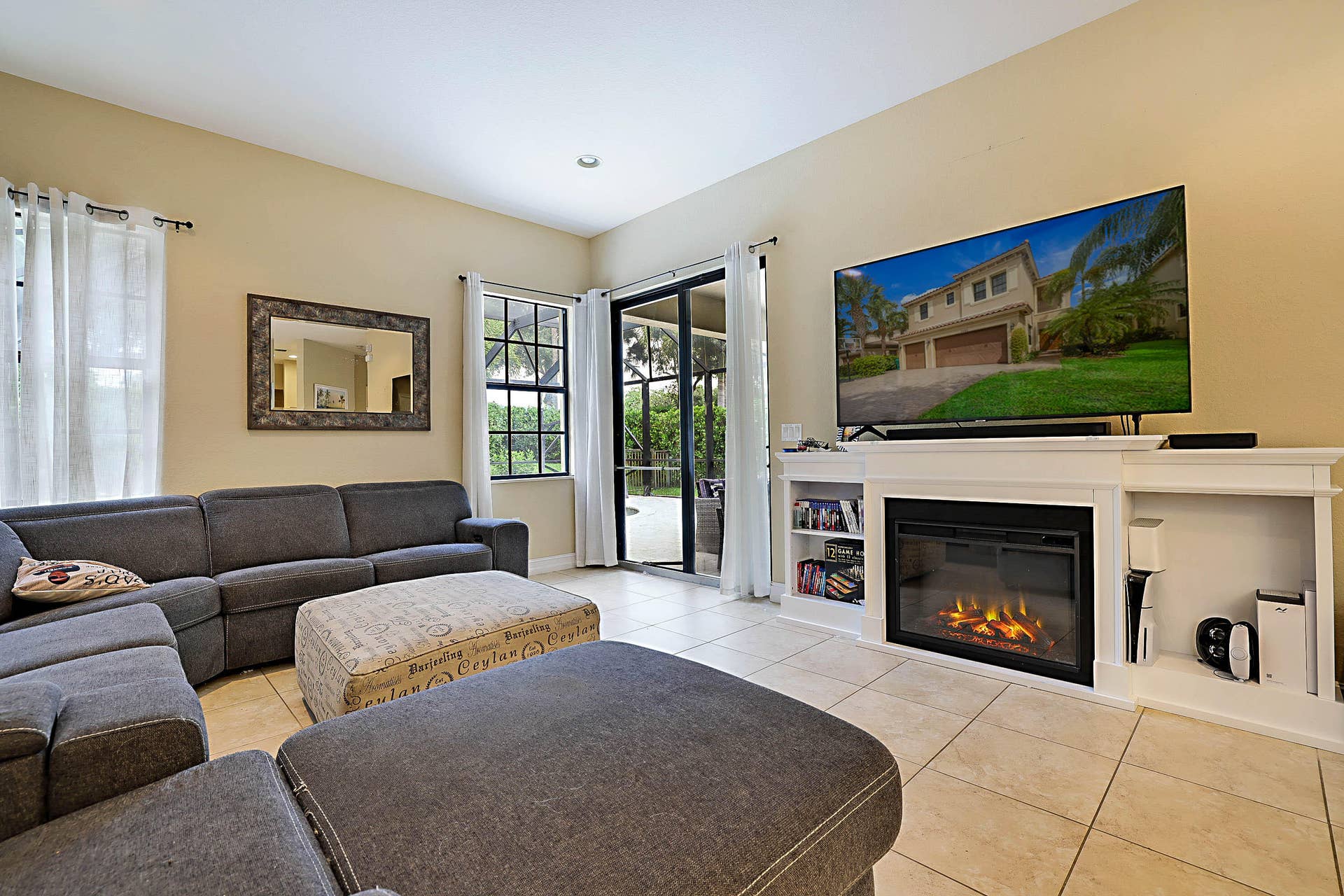 7593 NW 113th Ave -15