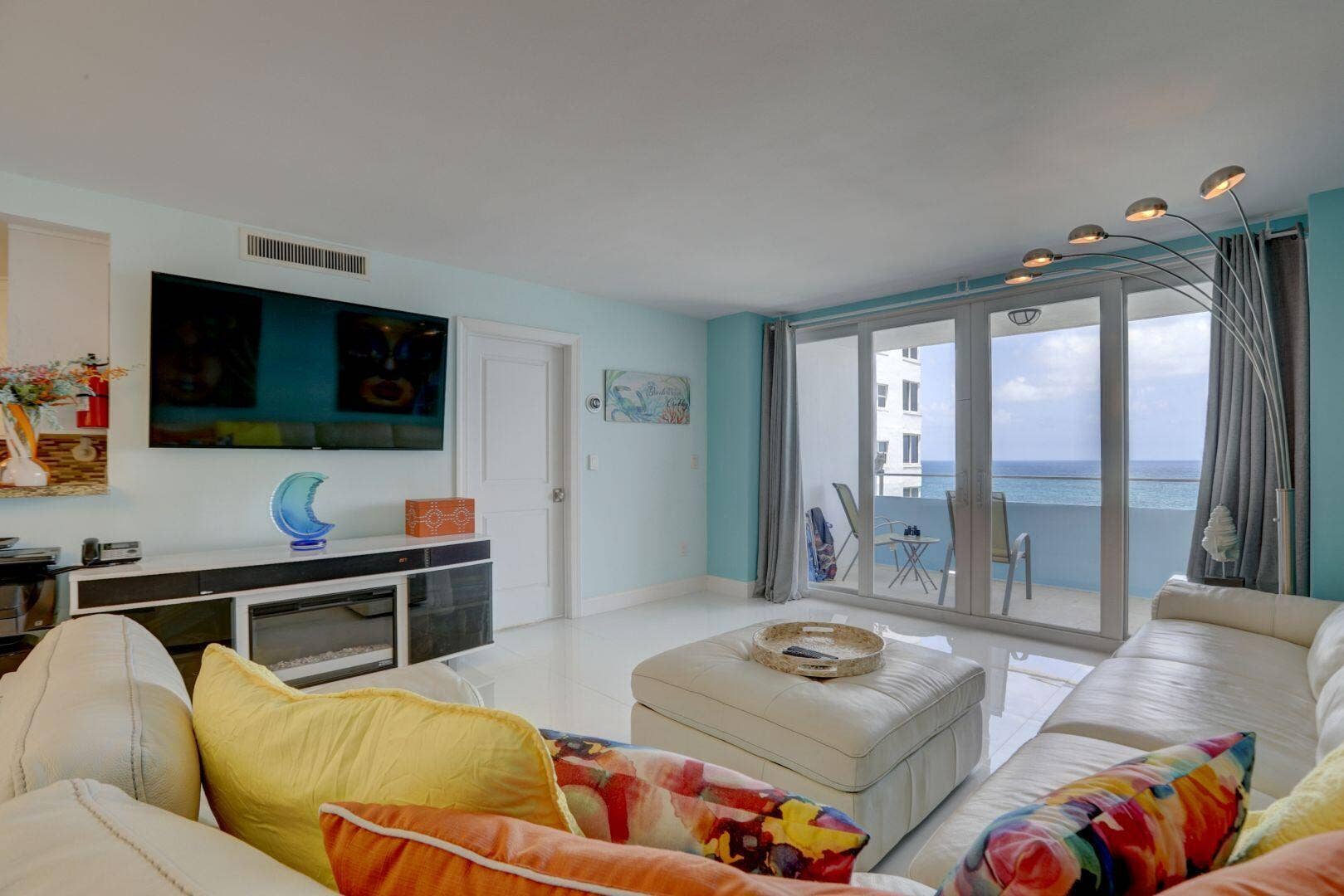 4040 Galt Ocean Drive, #604, Fort Lauderdale, FL 33308 Living Room