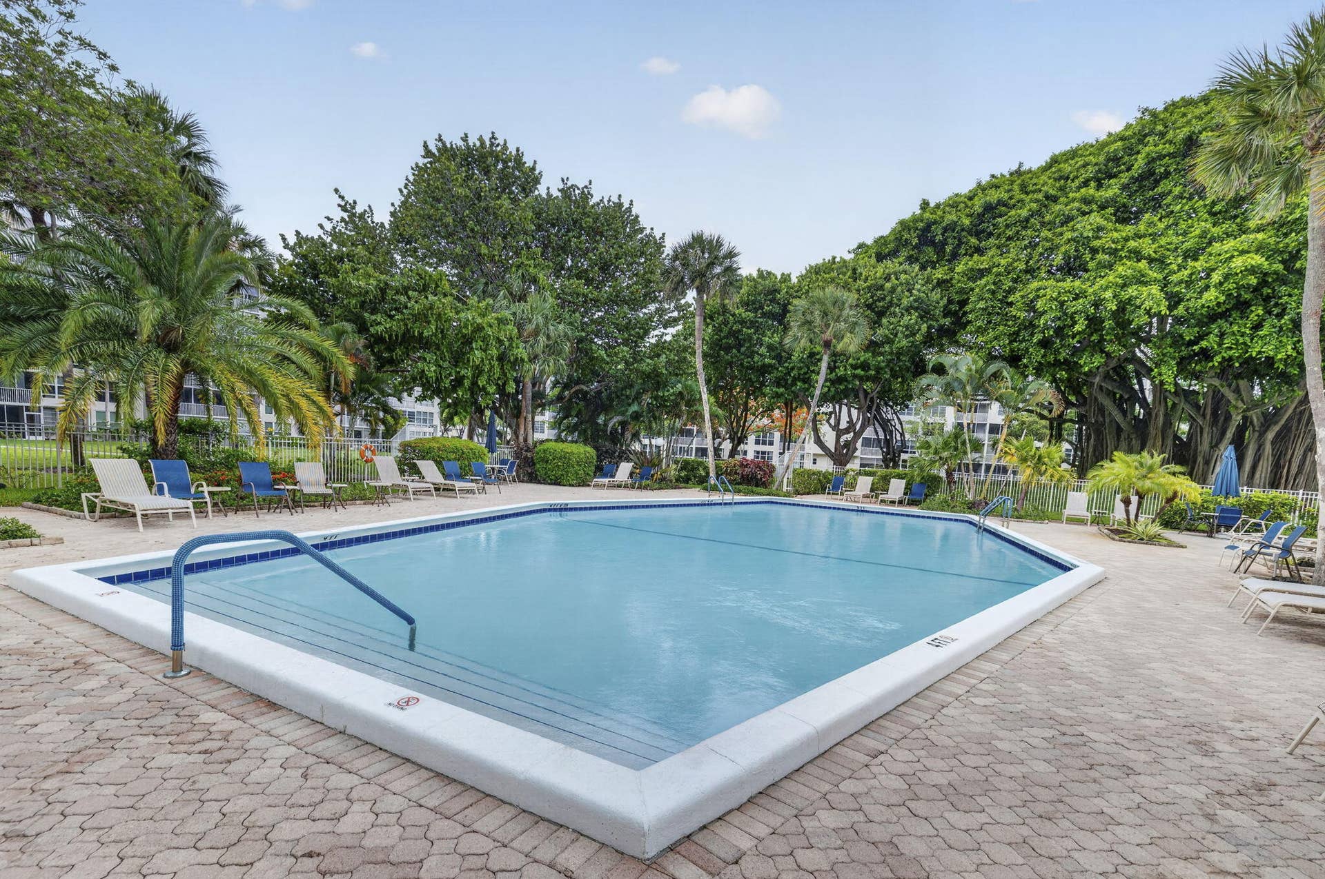 3000 S Course Drive, #103, Pompano Beach, FL 33069 28-web-or-mls-8I8A2177