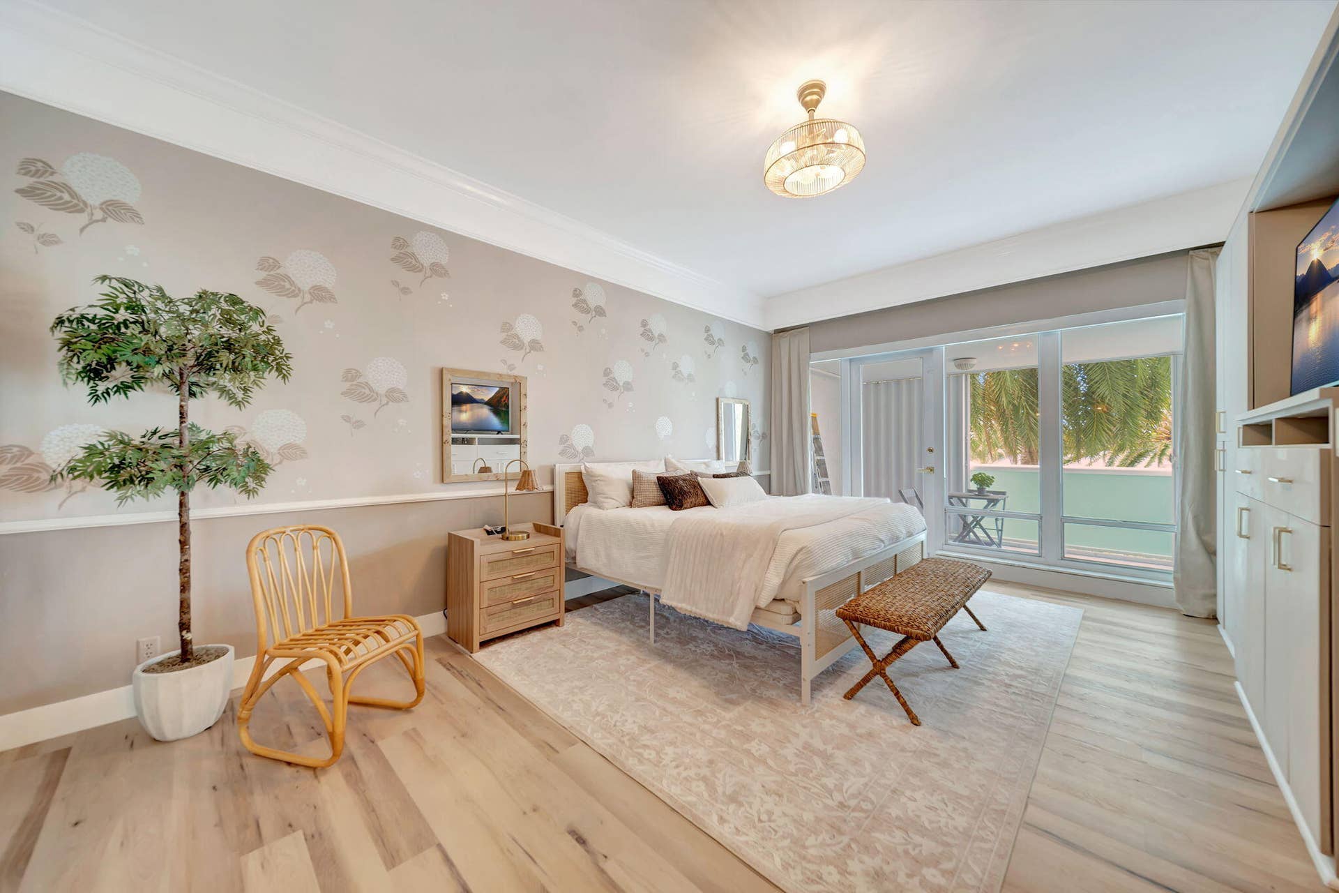 2100 S Ocean Lane, #101-102, Fort Lauderdale, FL 33316 Primary bedroom