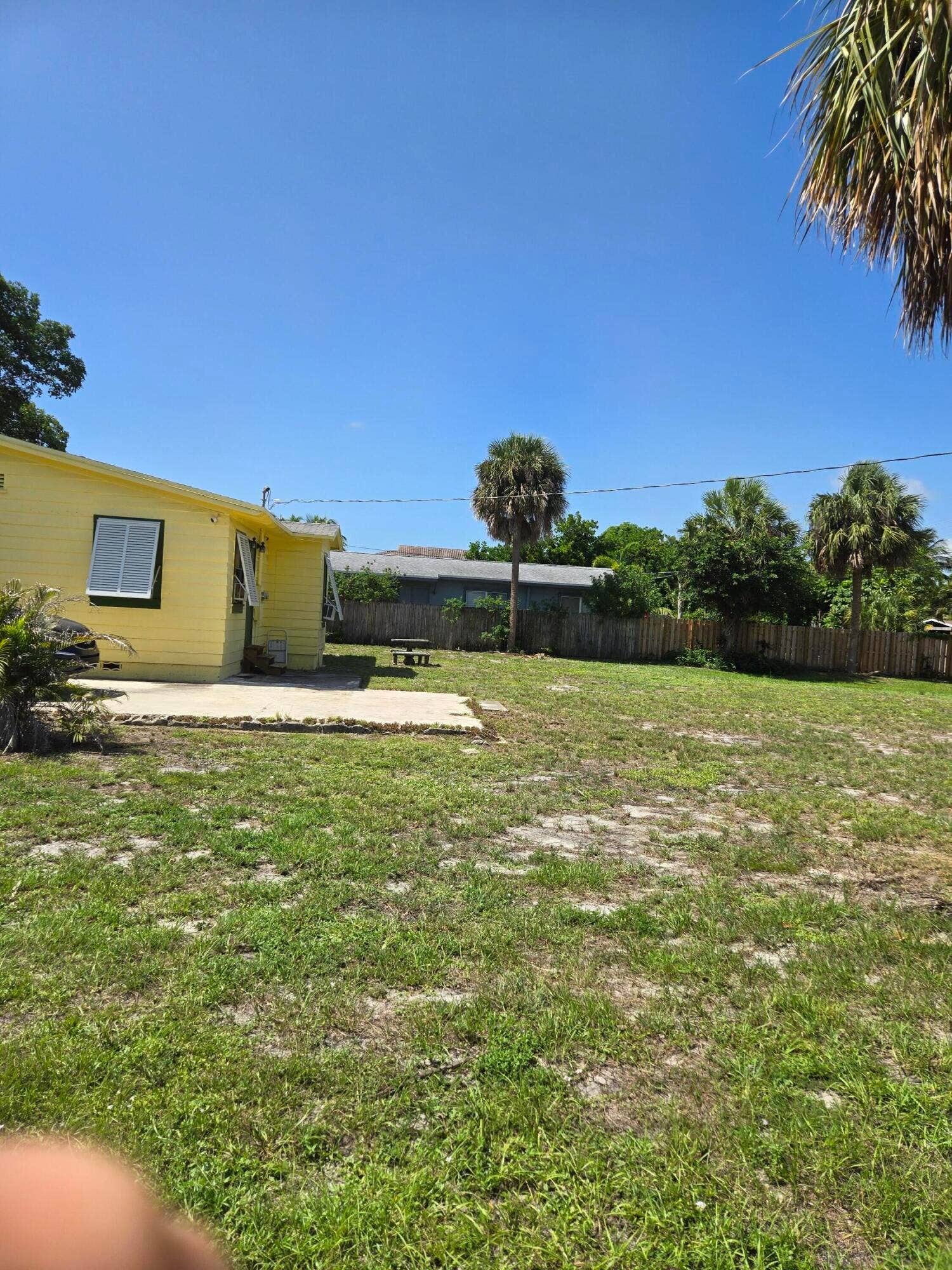239 NE 18th Avenue, Pompano Beach, FL 33060 frontext3