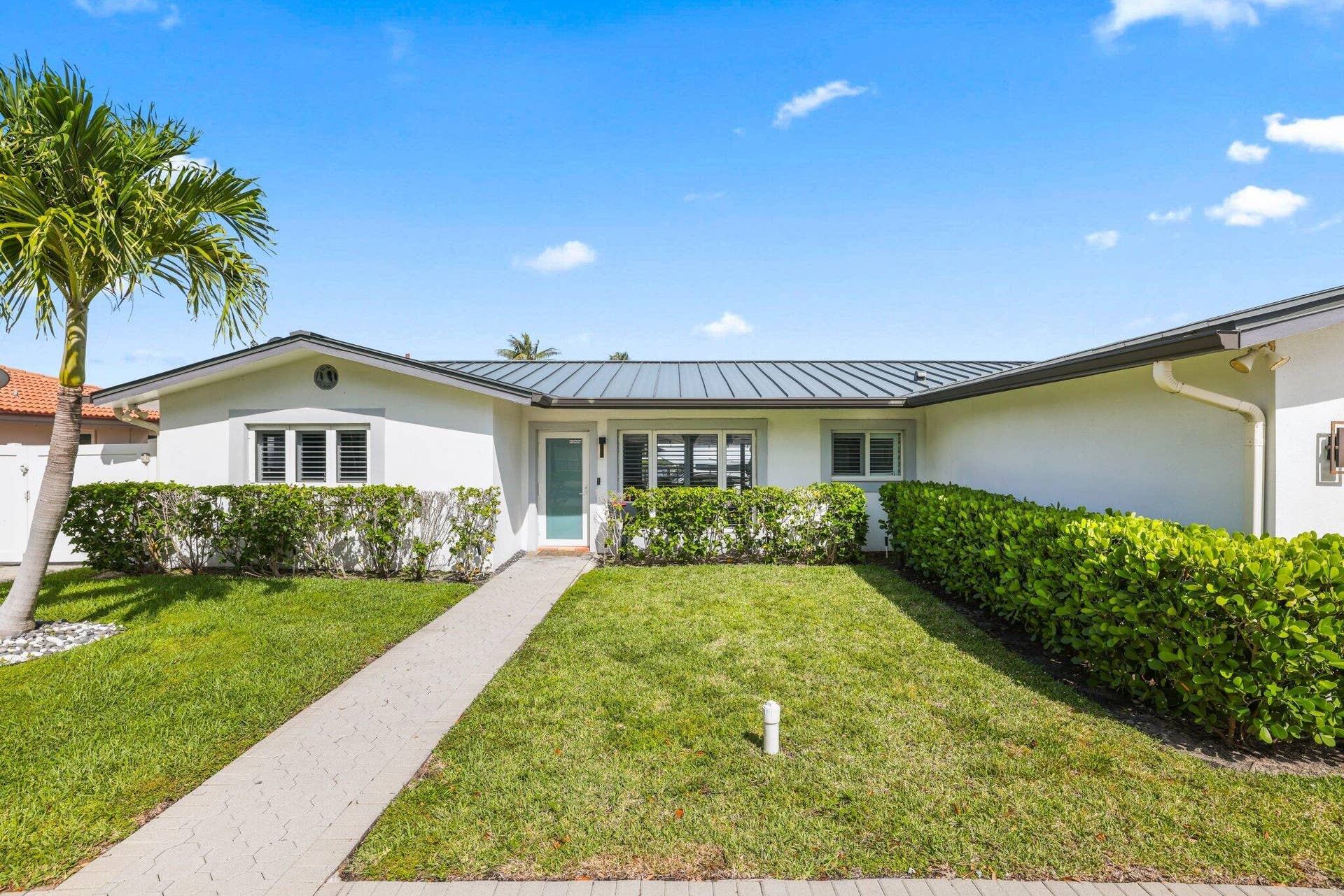 4021 NE 27th Terrace, Lighthouse Point, FL 33064 4021 Northeast 27th Terrace - 24.jpg-SMA