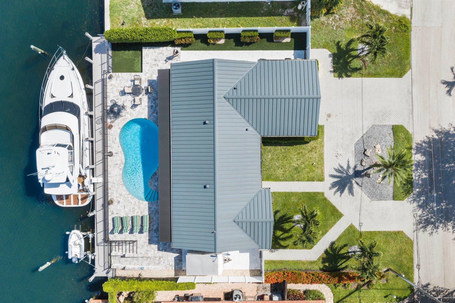 4021 NE 27th Terrace, Lighthouse Point, FL 33064 4021 Northeast 27th Terrace - 18.jpg-SMA