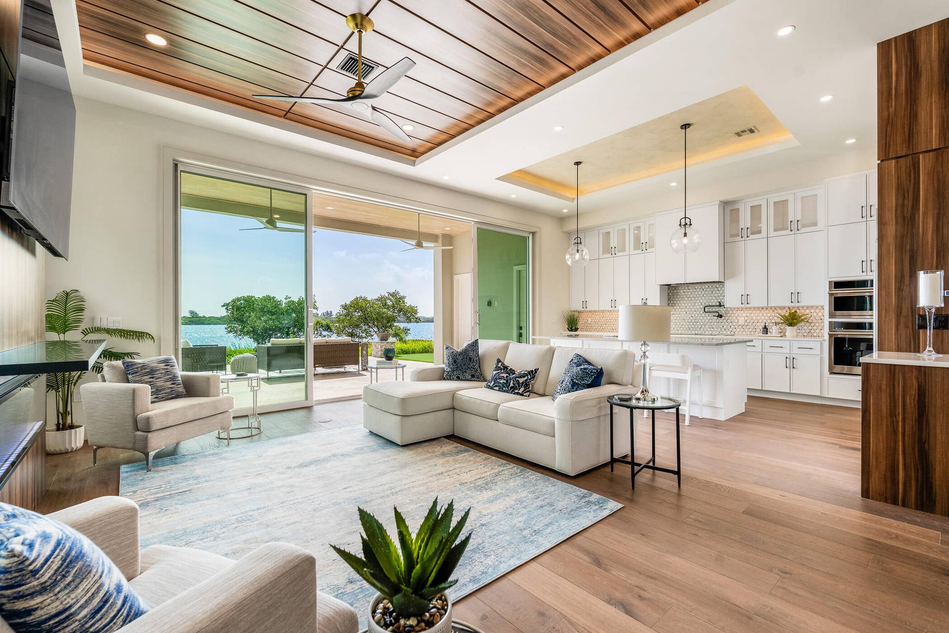 4842 S Harbor Drive, Vero Beach, FL 32967 Living area has custom lighted tray ceilings.