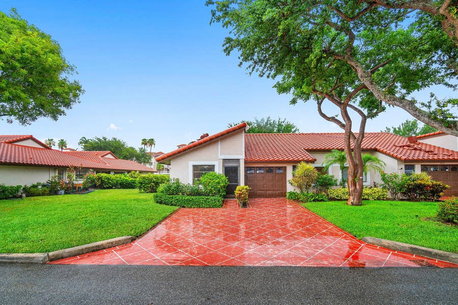 Property photo for 6215 Kings Gate Circle, Delray Beach, FL