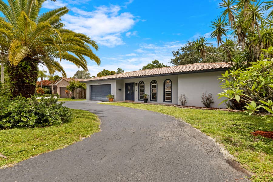 Property photo for 10875 NW 40th Street, Coral Springs, FL