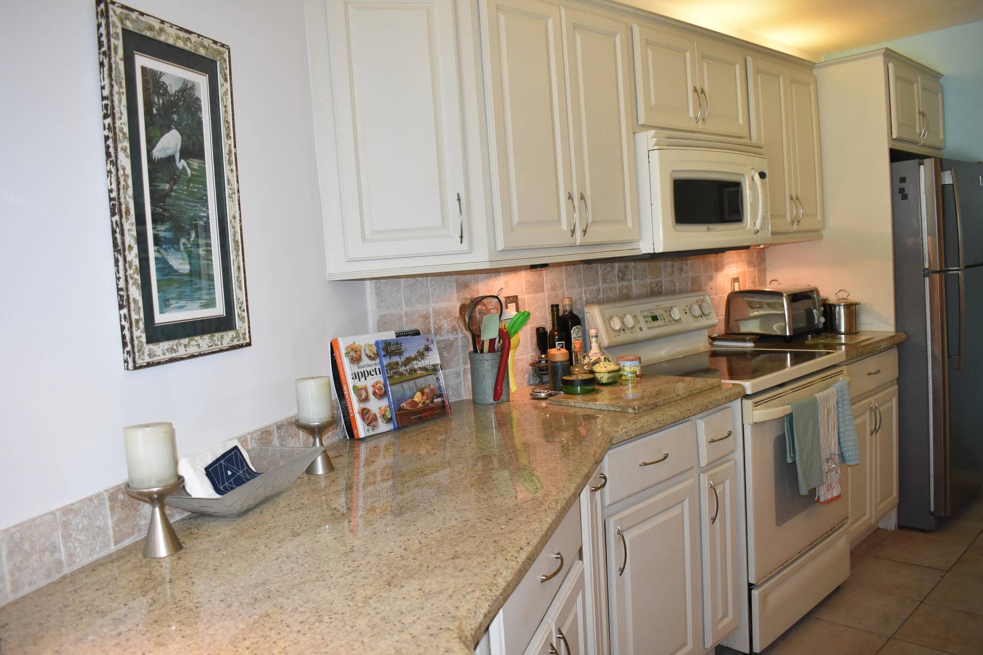 1101 River Reach Drive, #212, Fort Lauderdale, FL 33315 Updated Kitchen