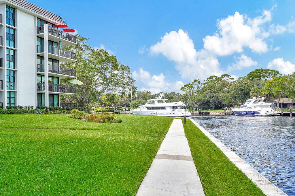 1101 River Reach Drive, #212, Fort Lauderdale, FL 33315 DSC06218