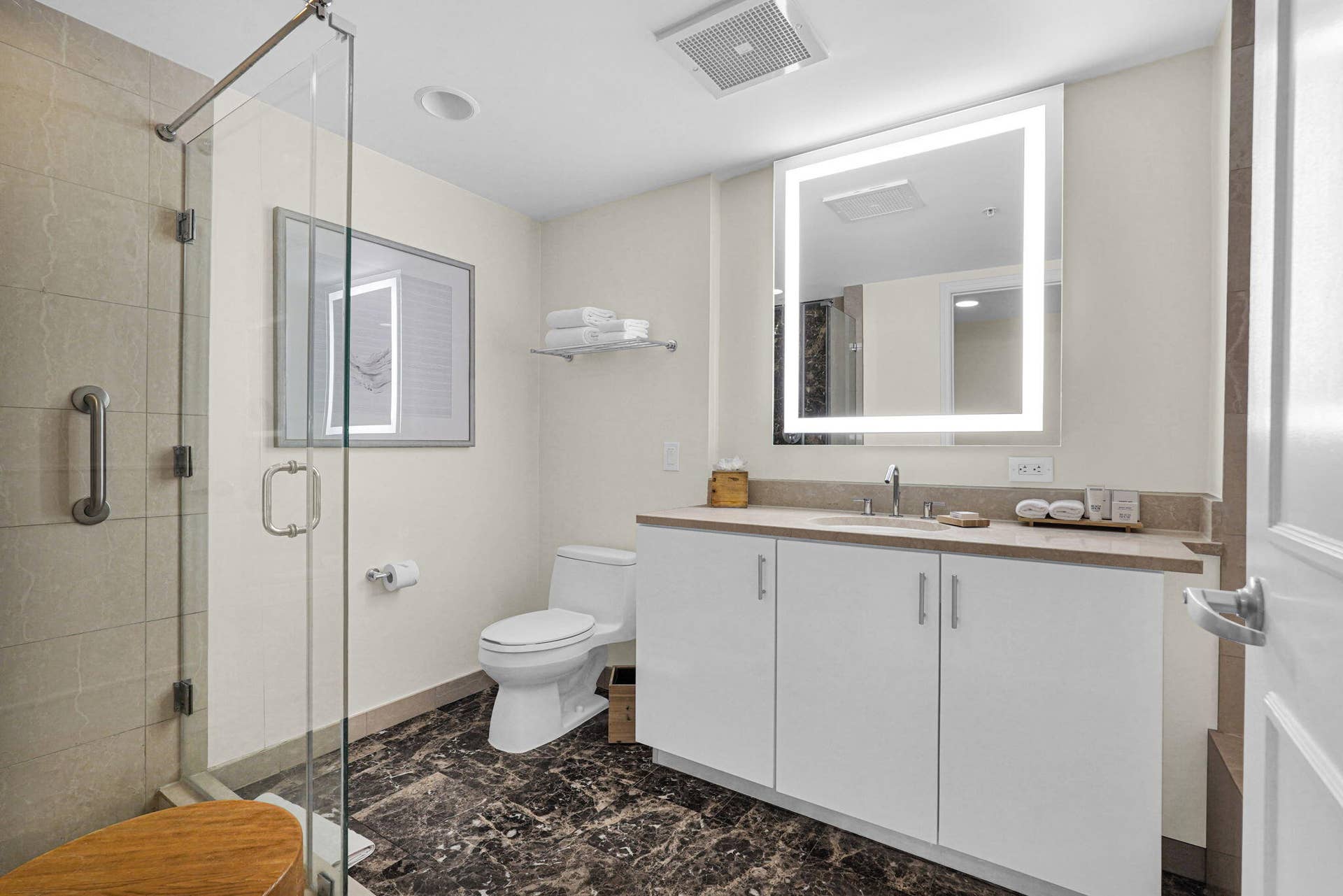 505 N Fort Lauderdale Beach Boulevard, #1103, Fort Lauderdale, FL 33304 16-web-or-mls-DSC08827