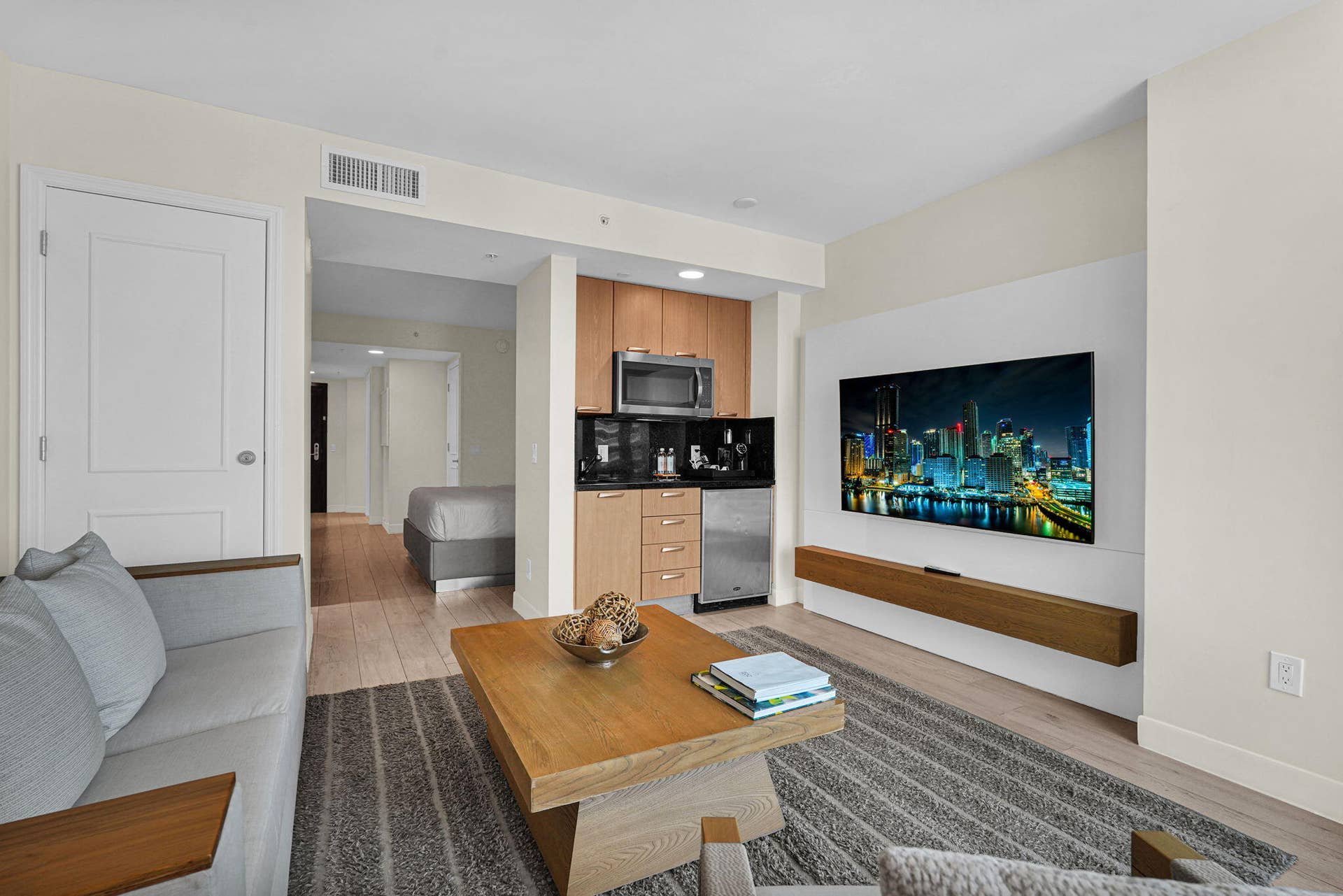 505 N Fort Lauderdale Beach Boulevard, #1103, Fort Lauderdale, FL 33304 9-web-or-mls-DSC09313