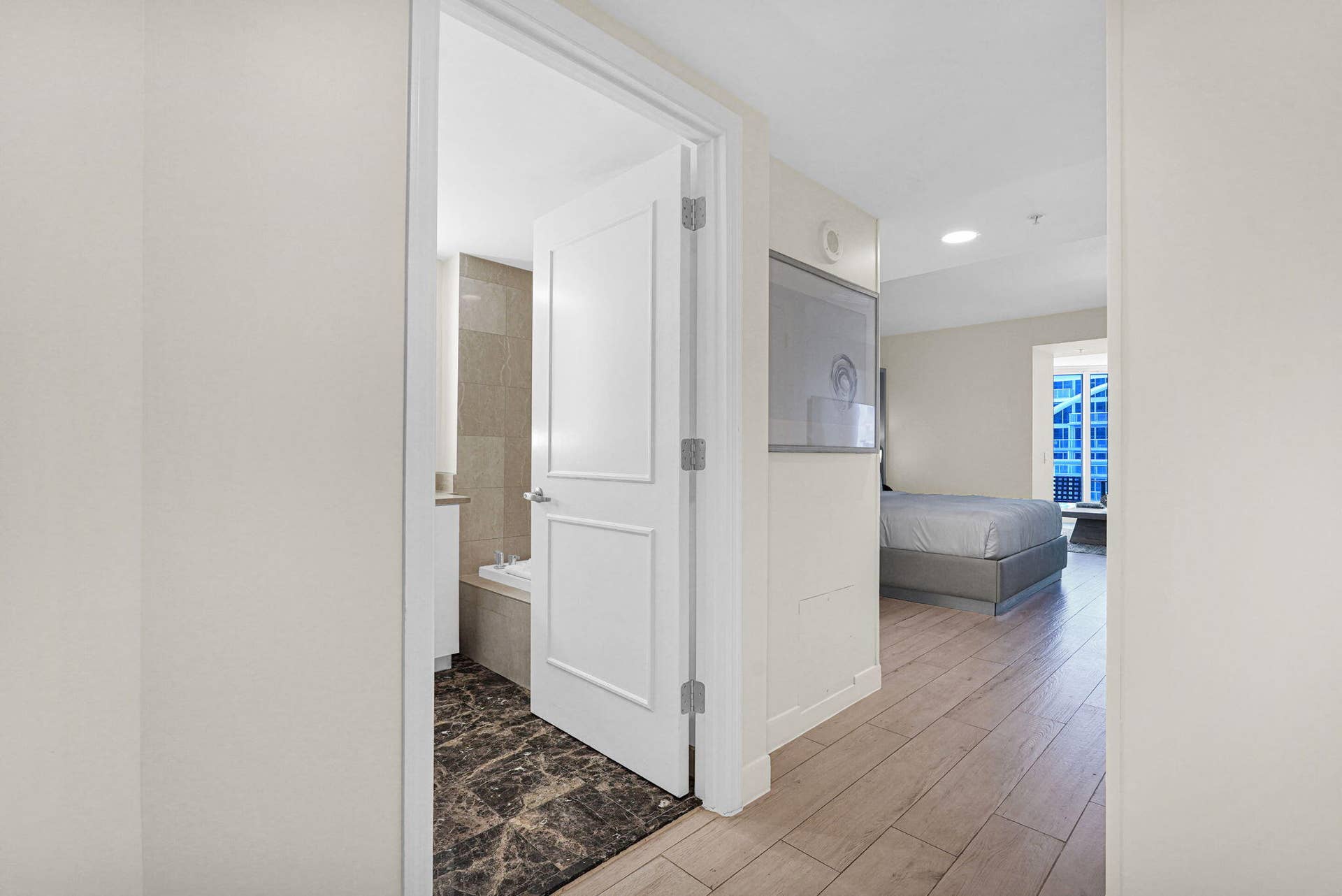 505 N Fort Lauderdale Beach Boulevard, #1103, Fort Lauderdale, FL 33304 21-web-or-mls-DSC09052