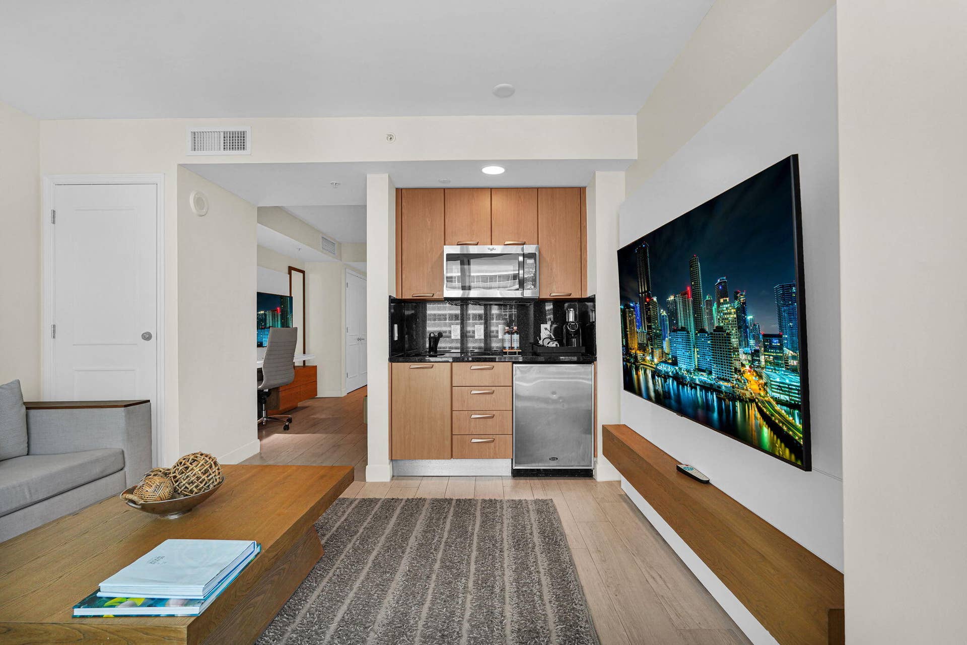 505 N Fort Lauderdale Beach Boulevard, #1103, Fort Lauderdale, FL 33304 11-web-or-mls-DSC09340