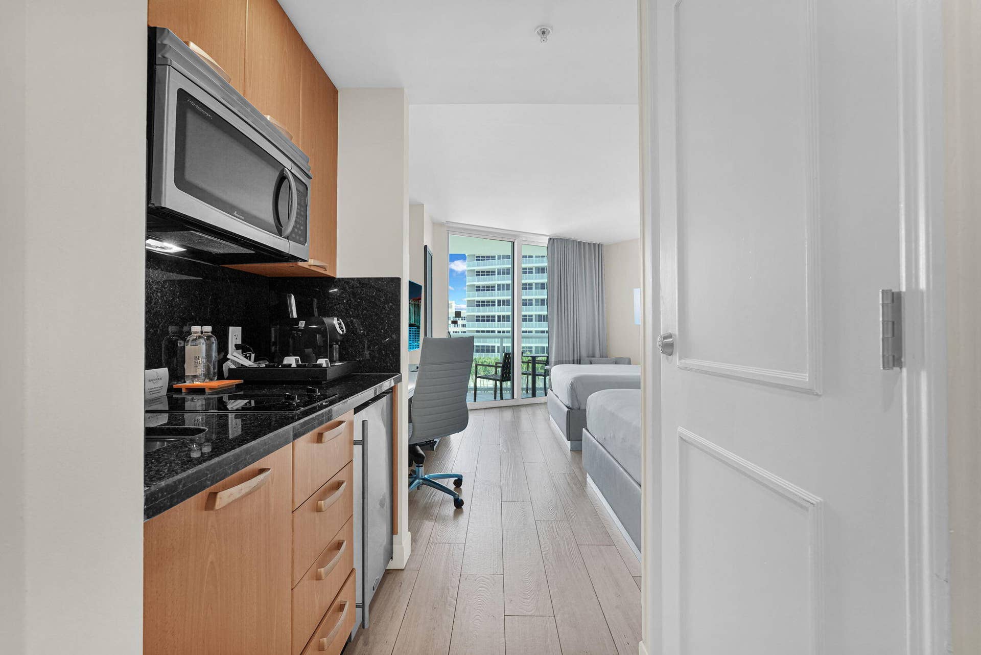 505 N Fort Lauderdale Beach Boulevard, #915, Fort Lauderdale, FL 33304 18-web-or-mls-DSC09565
