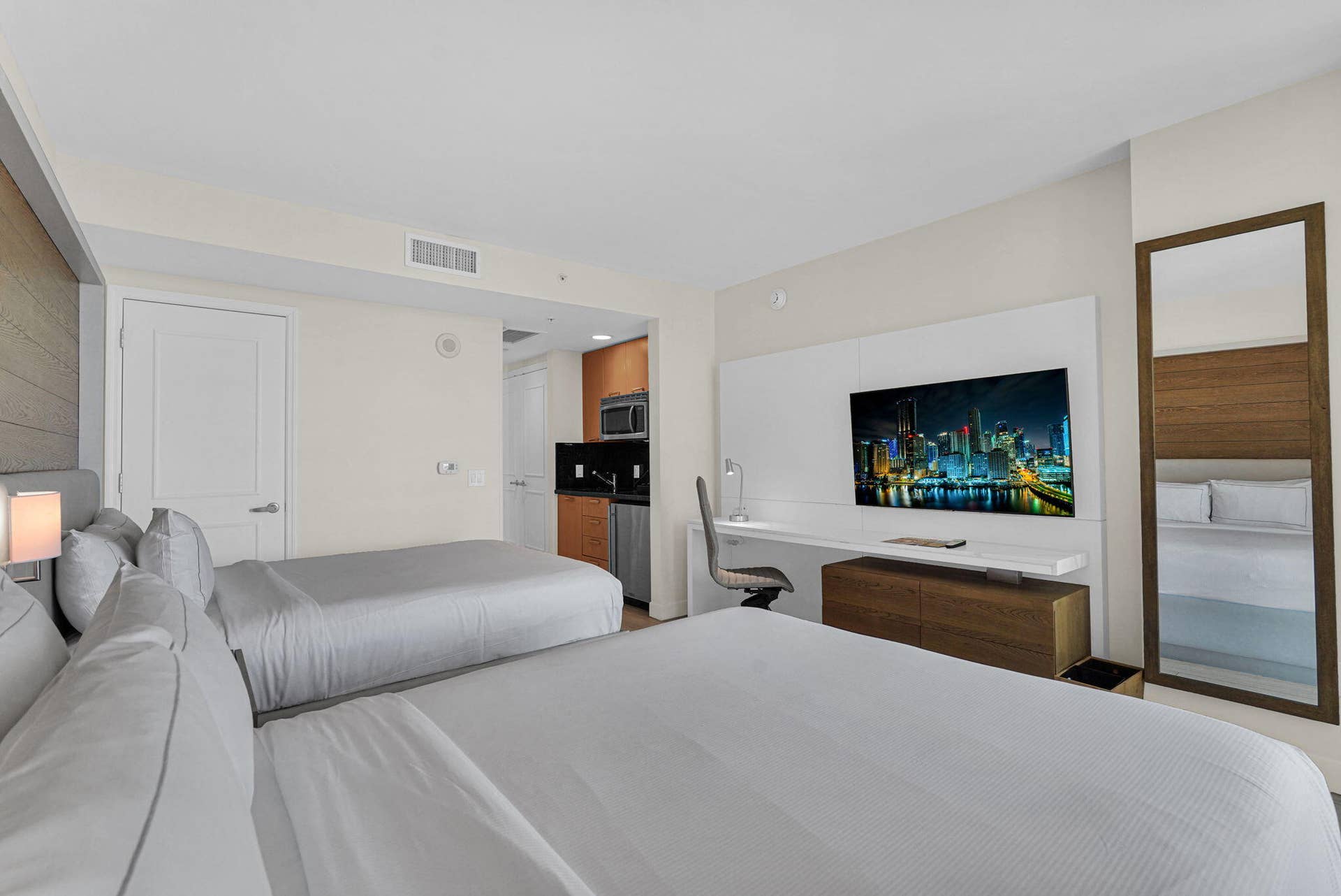 505 N Fort Lauderdale Beach Boulevard, #915, Fort Lauderdale, FL 33304 10-web-or-mls-DSC09808