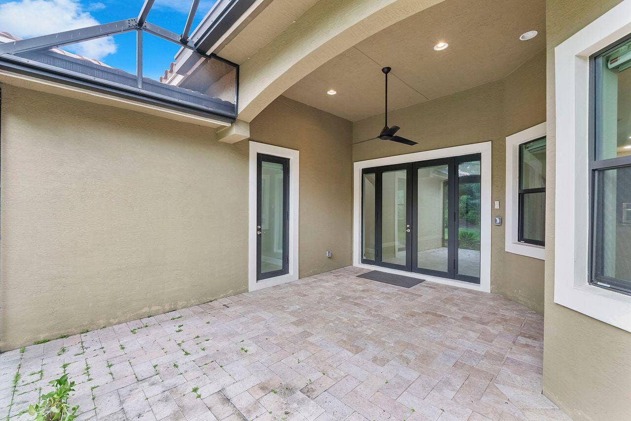 8231 Canopy Terrace, Parkland, FL 33076 web 8231-5