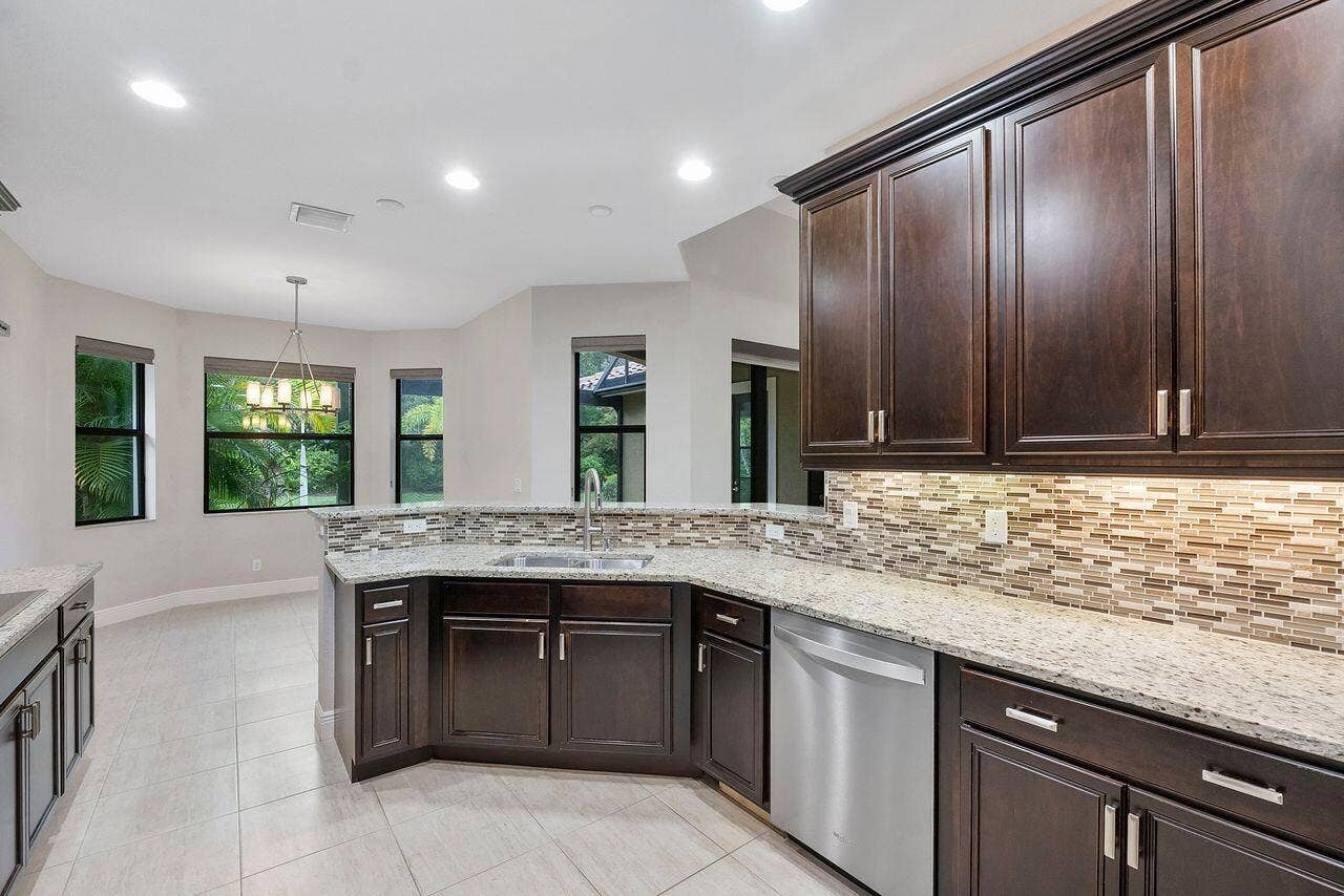 8231 Canopy Terrace, Parkland, FL 33076 web 8231-25