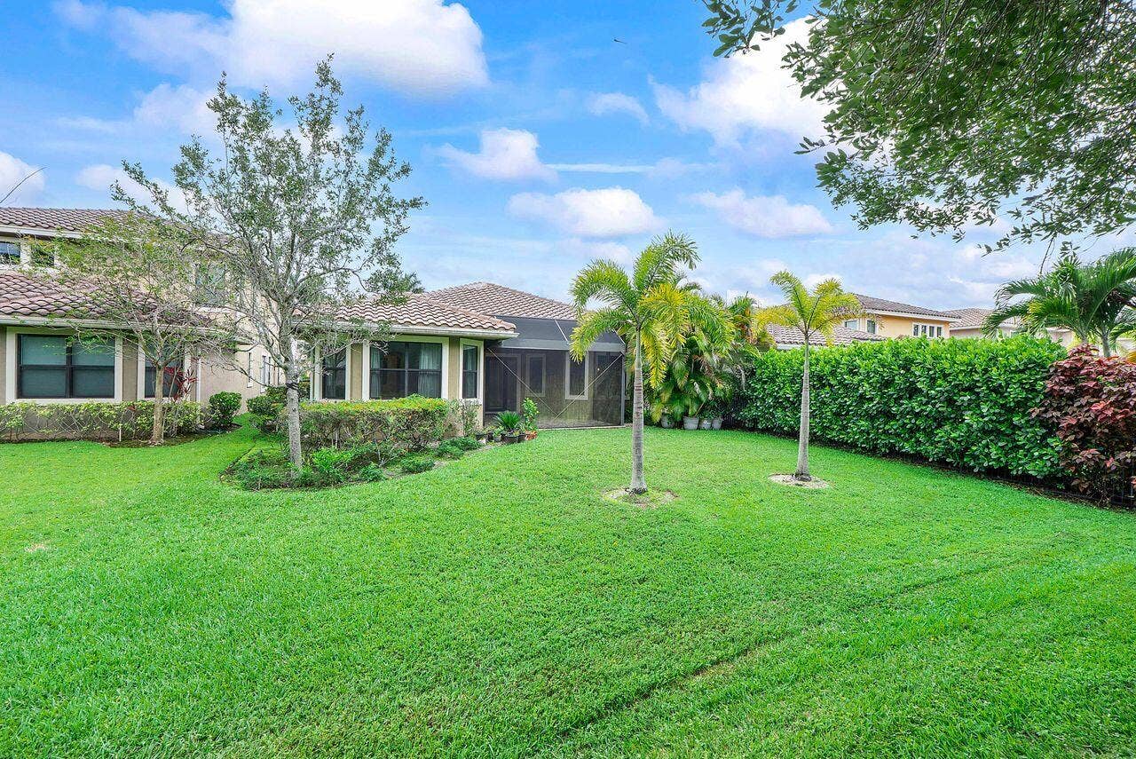 8231 Canopy Terrace, Parkland, FL 33076 web 8231-3
