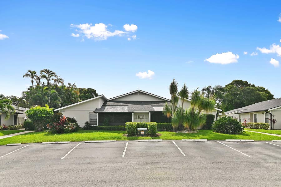 Property photo for 4383 Willow Pond Circle, West Palm Beach, FL
