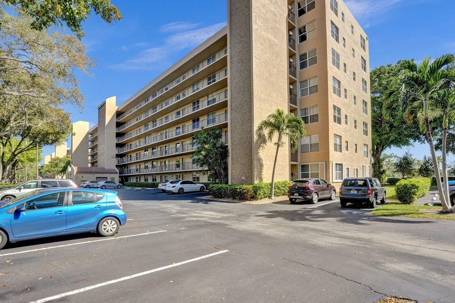 Property photo for 4550 NW 18th Avenue, #506, Deerfield Beach, FL