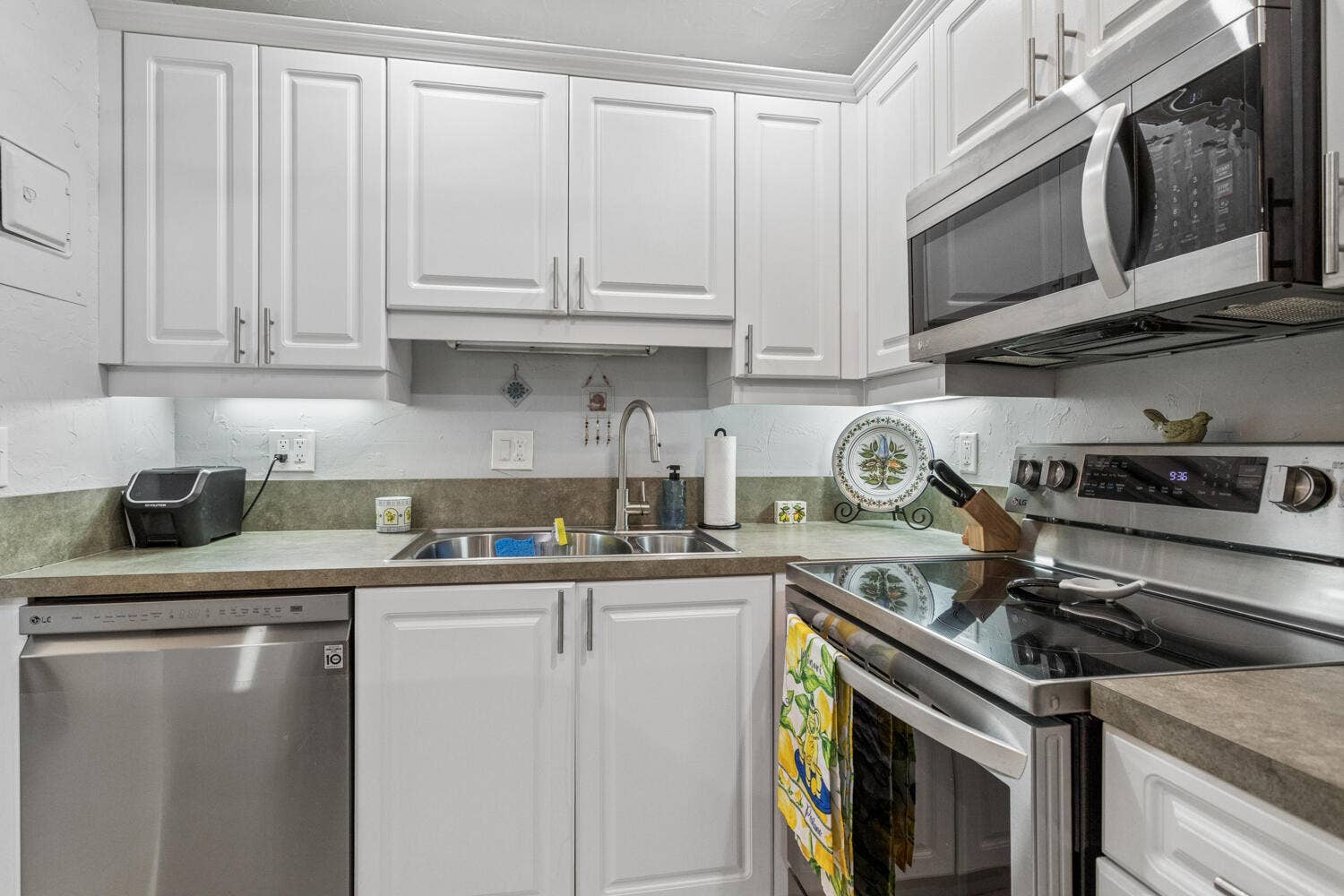 160 Cypress Club Drive, #Unit 612, Pompano Beach, FL 33060 612 Cypress Club.web (7 of 29)