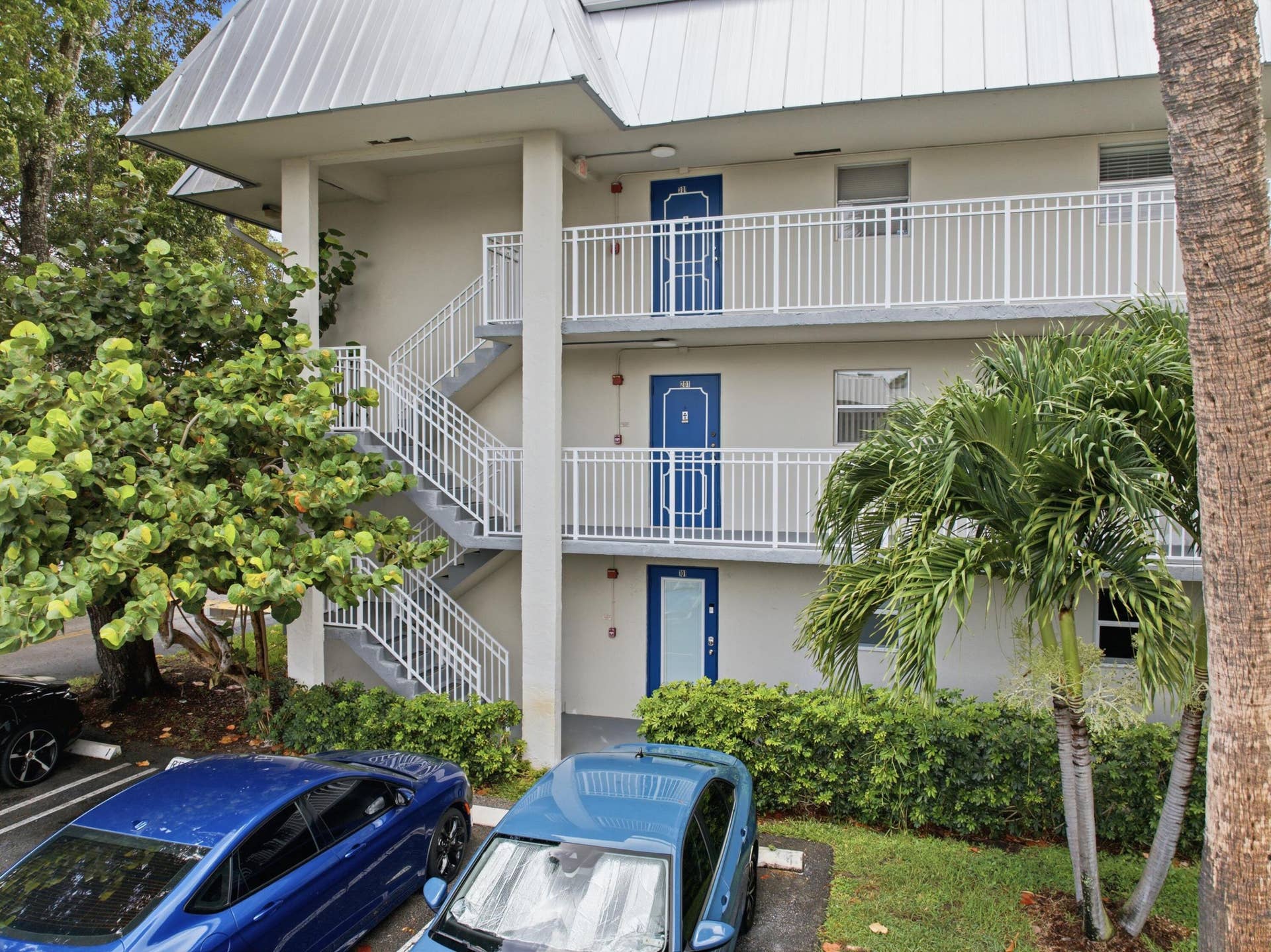 3000 Riverside Drive, #201-1, Coral Springs, FL 33065 DJI_20260708010552_0202_D