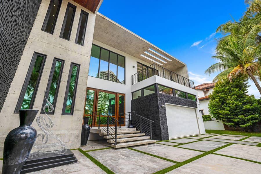 Property photo for 3462 NE 171st Street, North Miami Beach, FL