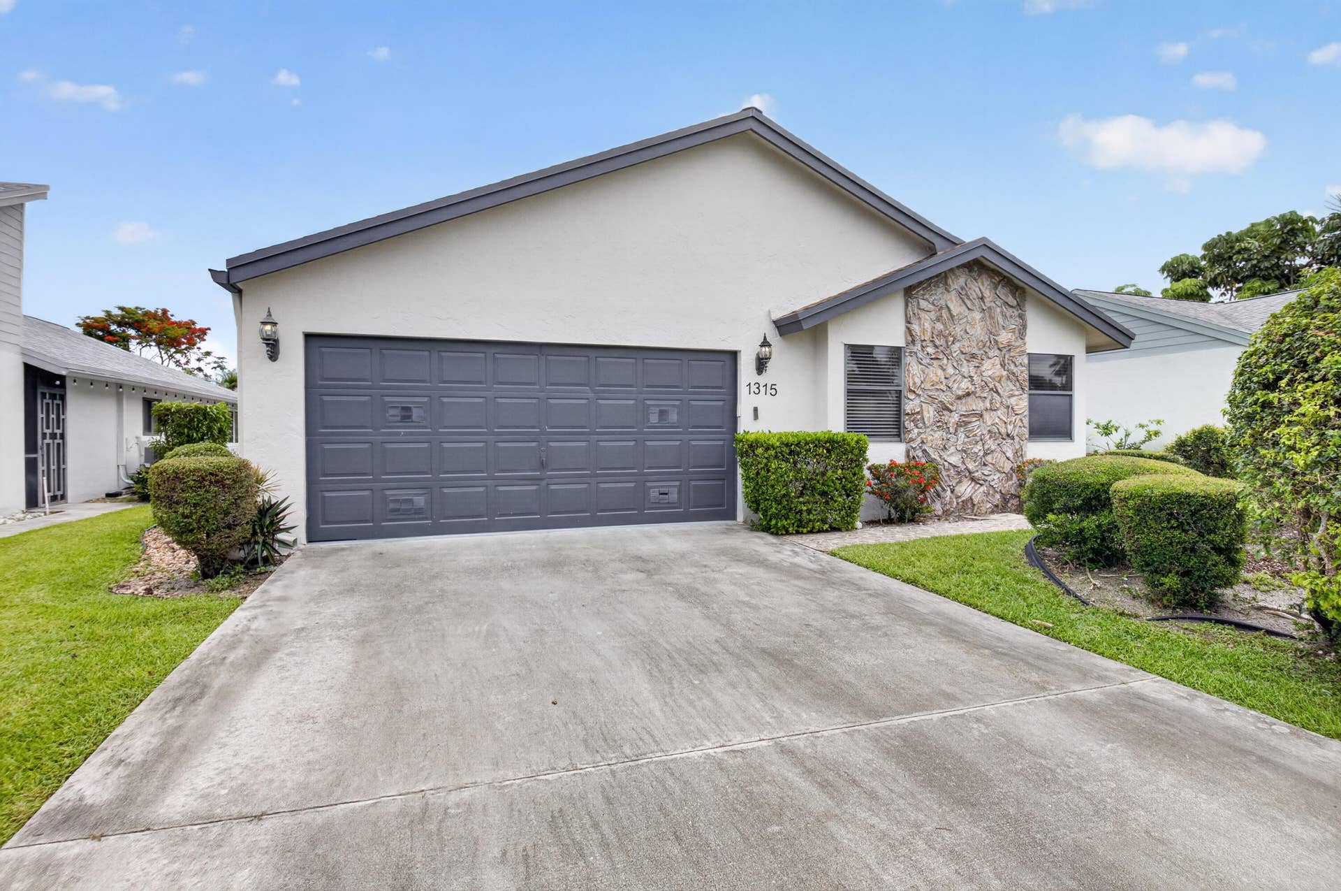 1315 NW 25th Lane, Delray Beach, FL 33445 FRONT VIEW