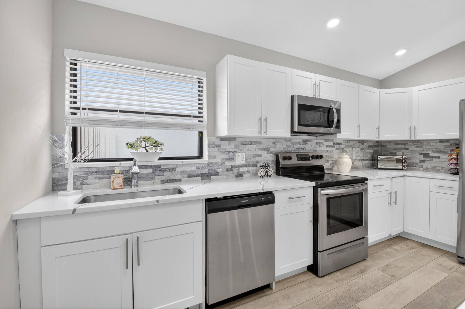 1315 NW 25th Lane, Delray Beach, FL 33445 DSC_0579
