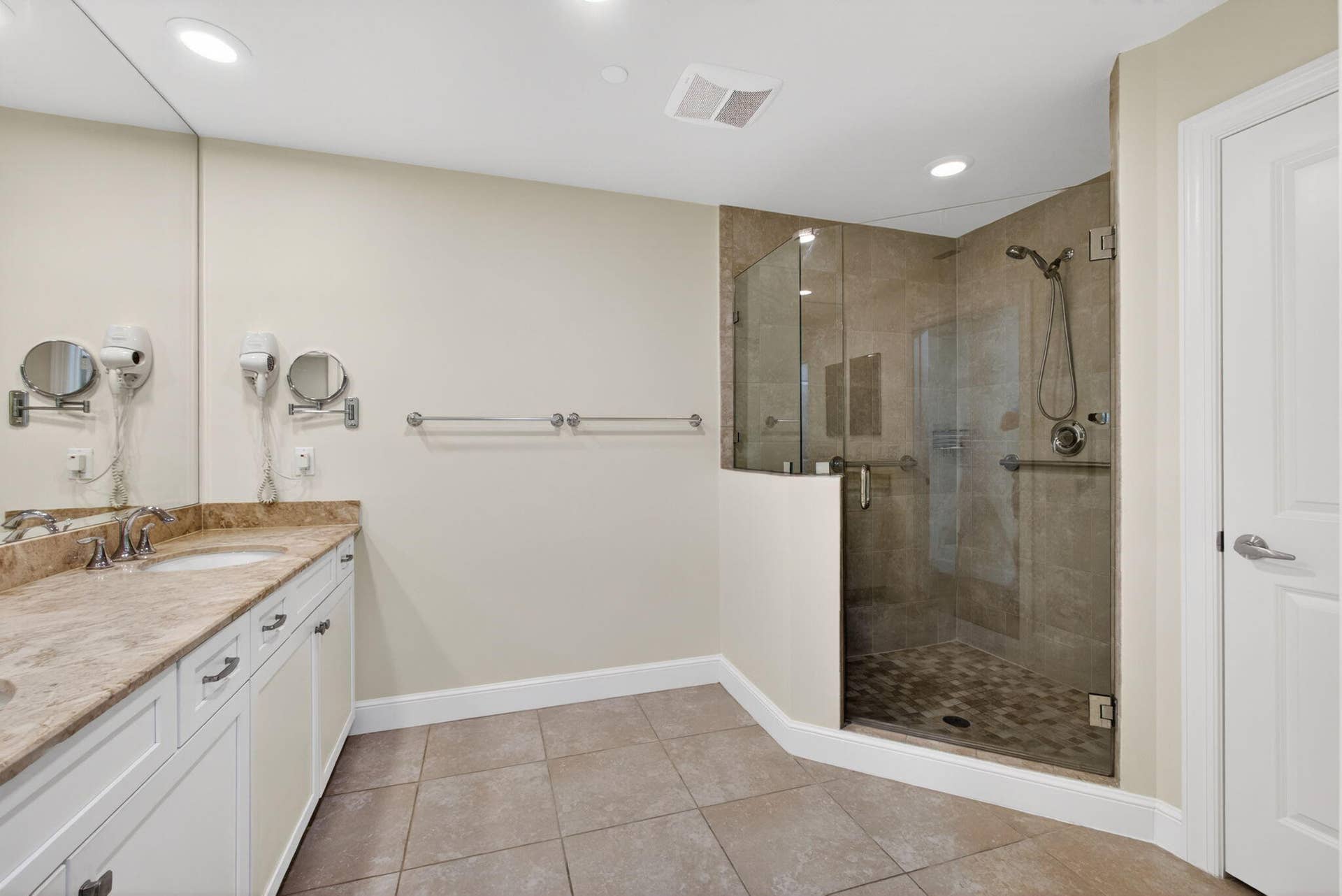 Primary bath