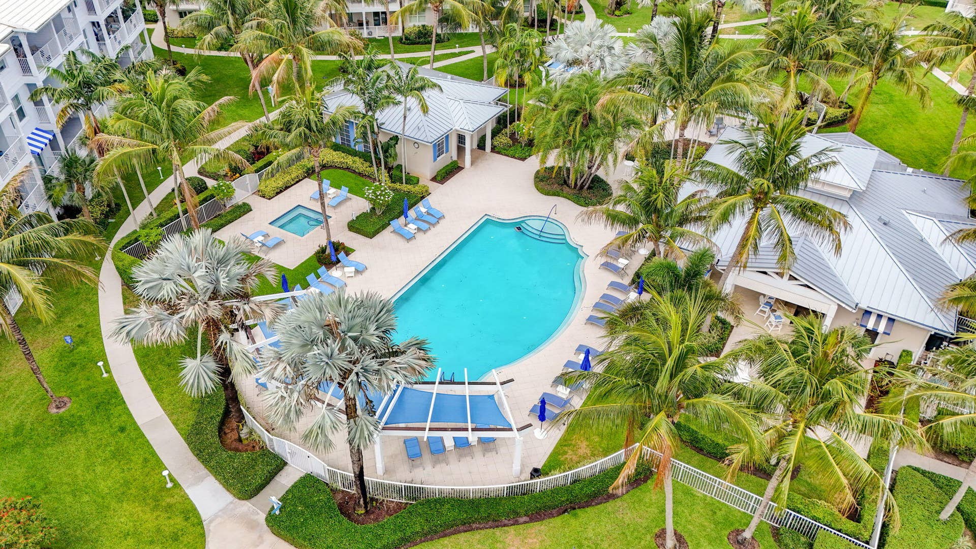 Community pool
