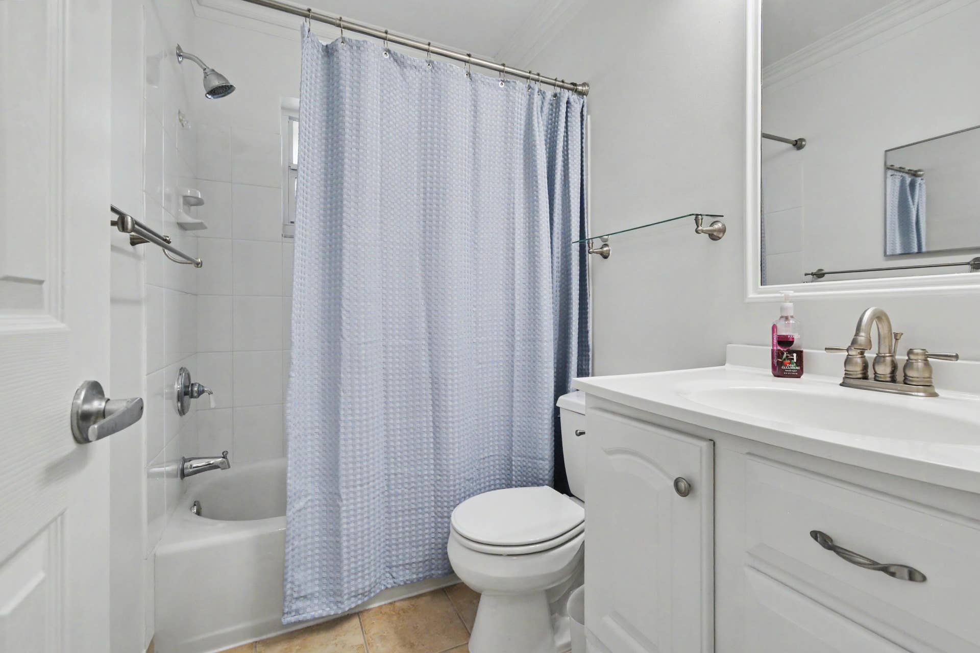2701 NE 1st Street, #201, Pompano Beach, FL 33062 Bathroom