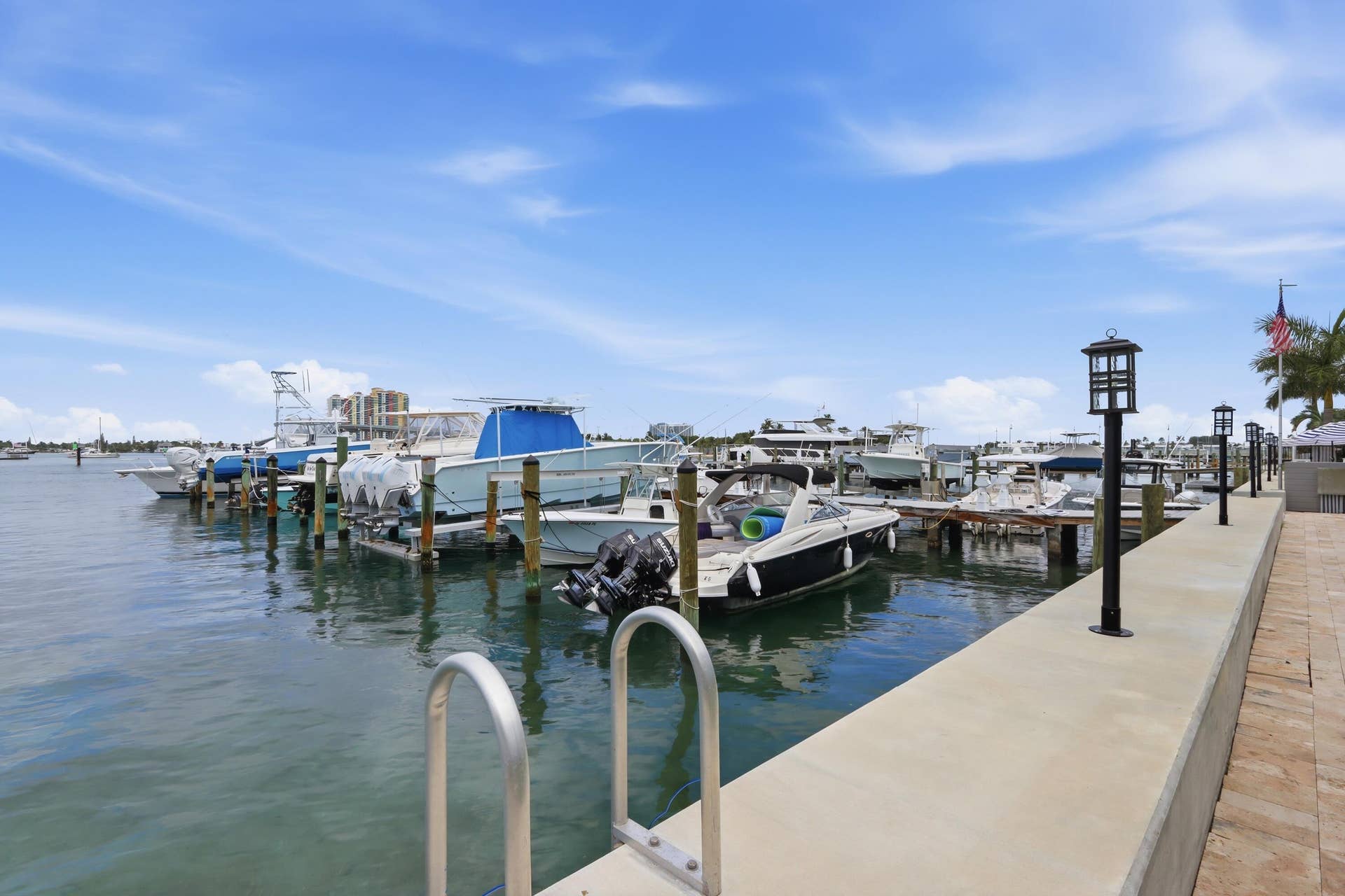 220 Lake Drive, #206, Palm Beach Shores, FL 33404 marina