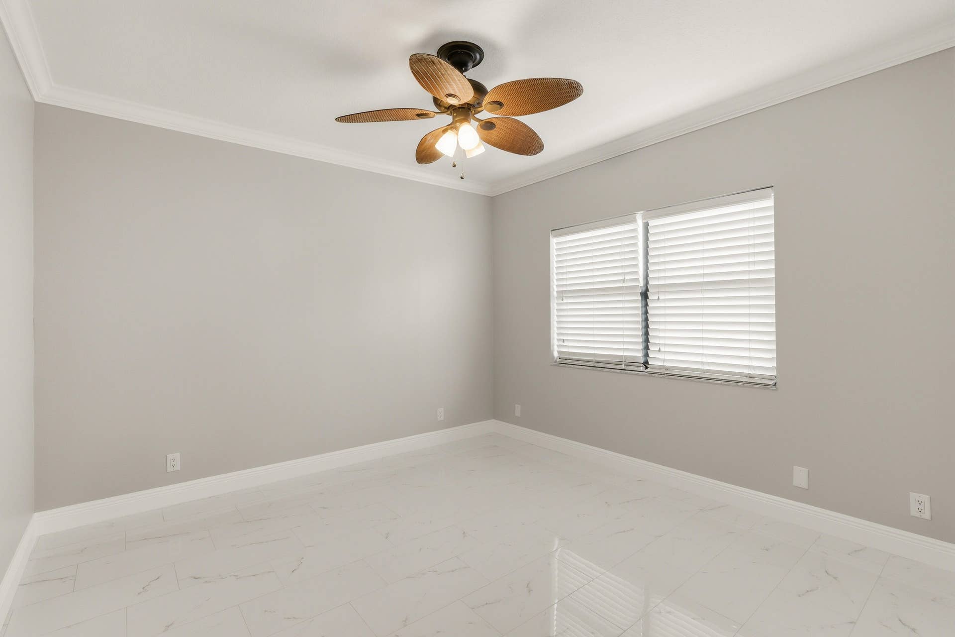 220 Lake Drive, #206, Palm Beach Shores, FL 33404 bedroom
